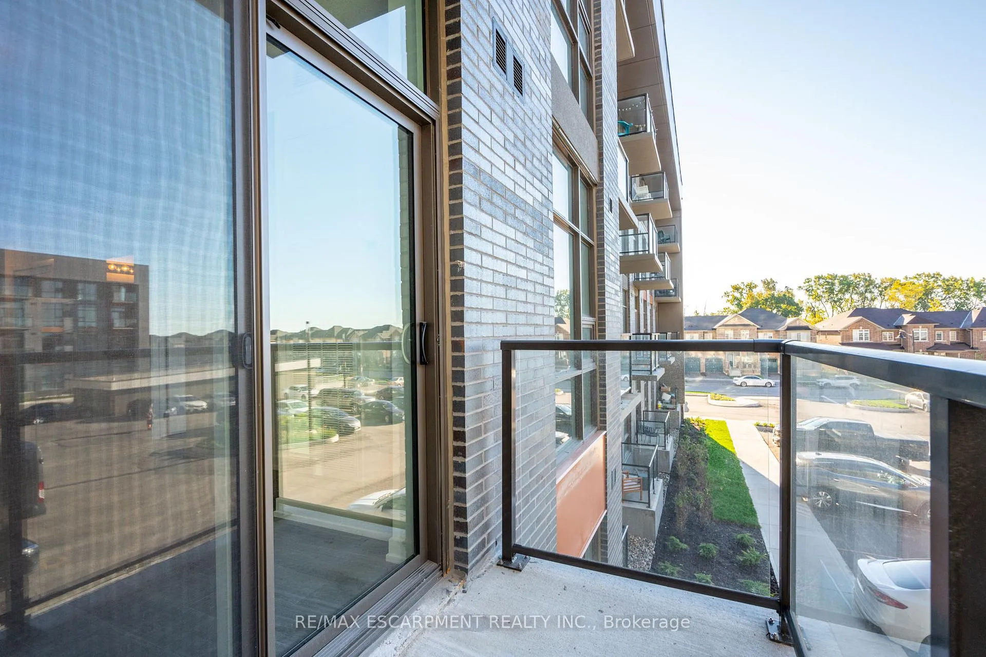 Photo 19 of Unit 225, 470 Dundas Street E, Hamilton, Waterdown — HOMEH