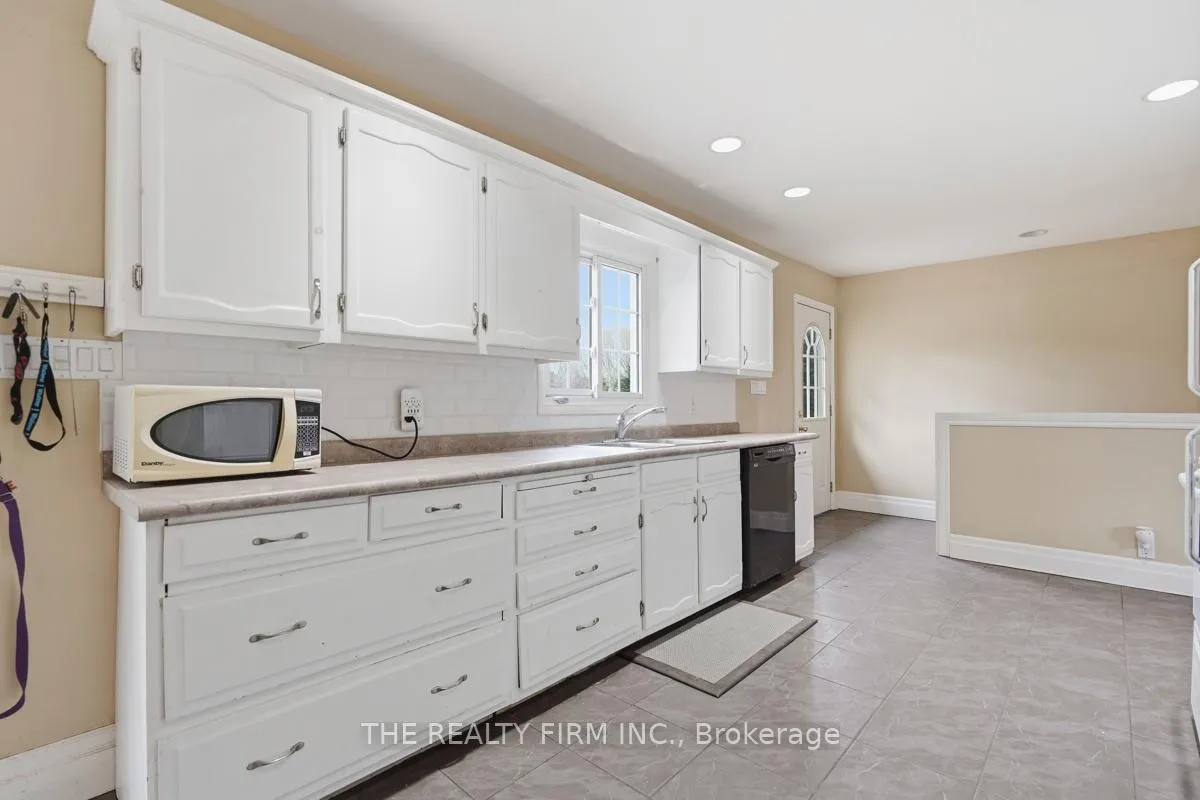 Photo 13 of 46314 North Street N, Central Elgin, Sparta — HOMEH