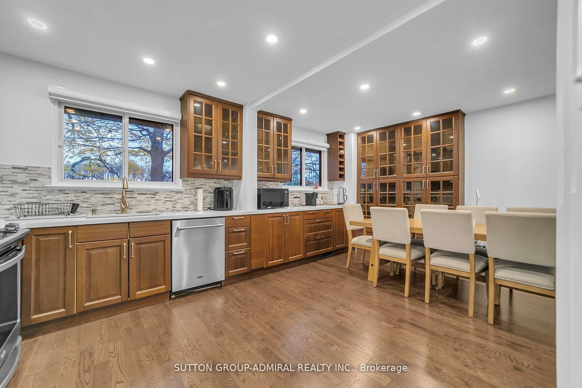 Photo 9 of 40 Stately Way, Markham, Royal Orchard — HOMEH