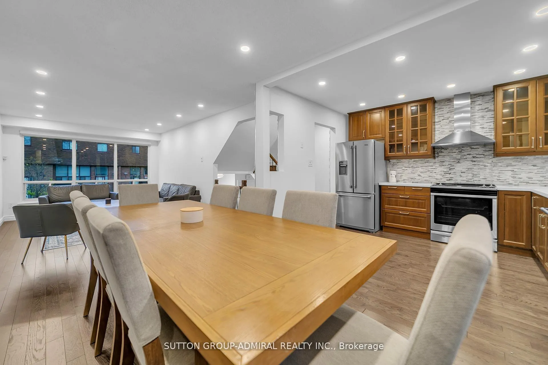 Photo 11 of 40 Stately Way, Markham, Royal Orchard — HOMEH