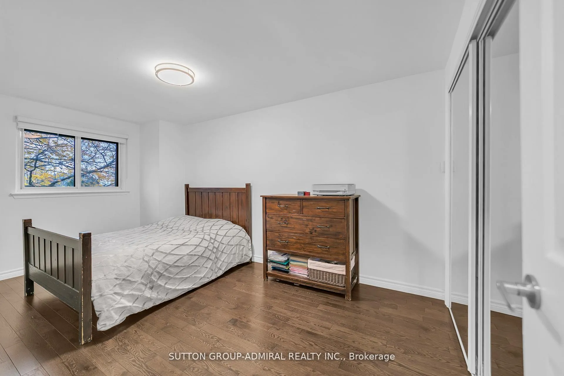 Photo 15 of 40 Stately Way, Markham, Royal Orchard — HOMEH