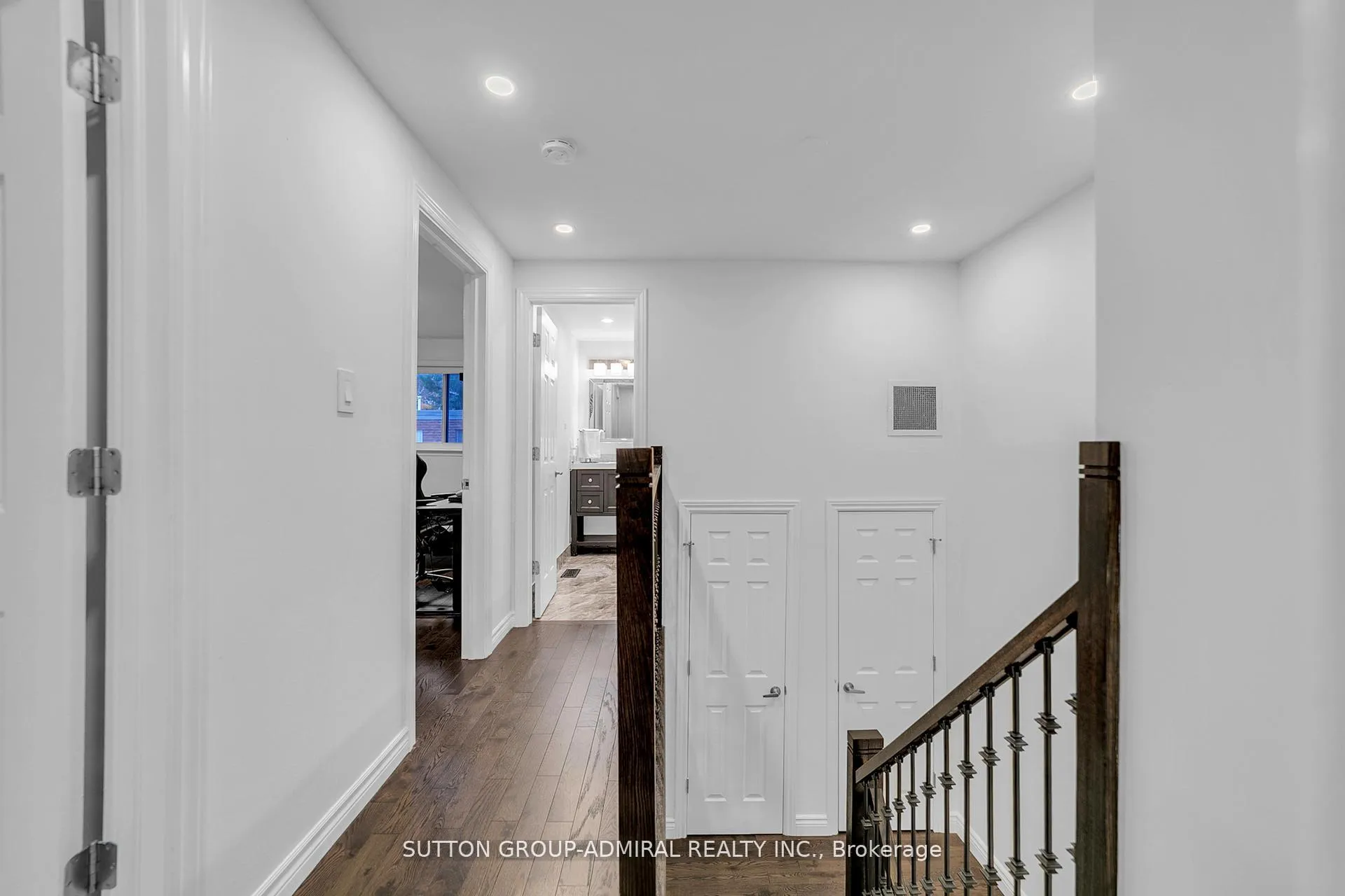 Photo 19 of 40 Stately Way, Markham, Royal Orchard — HOMEH
