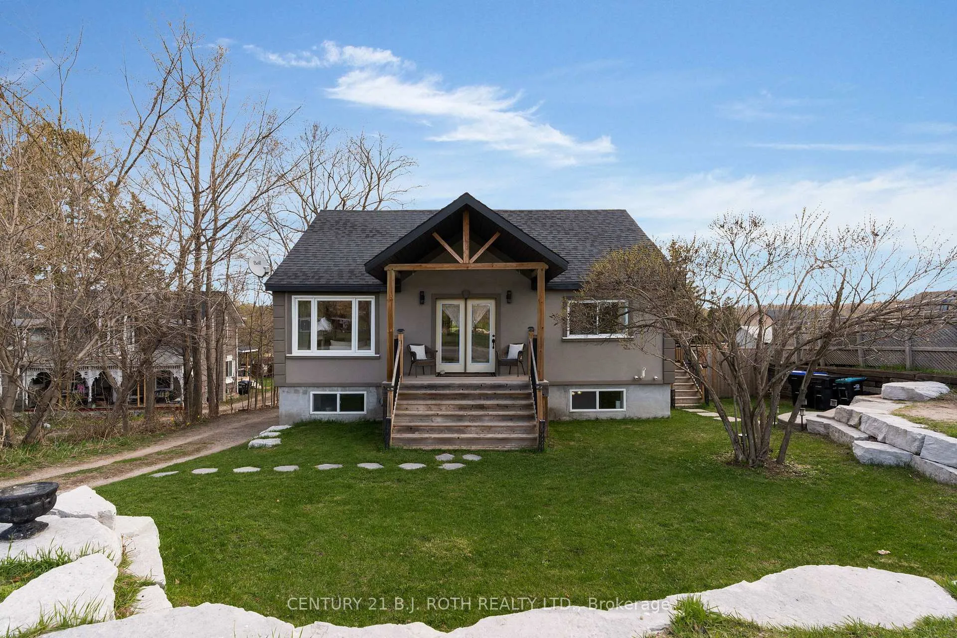 Photo 2 of 6511 Highway 93, Springwater, Elmvale — HOMEH