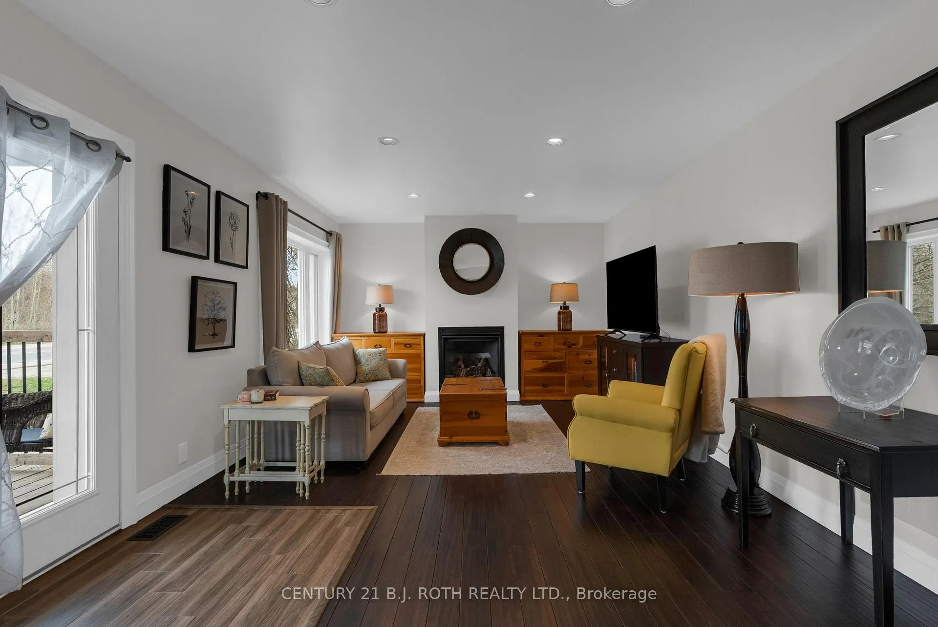 Photo 4 of 6511 Highway 93, Springwater, Elmvale — HOMEH