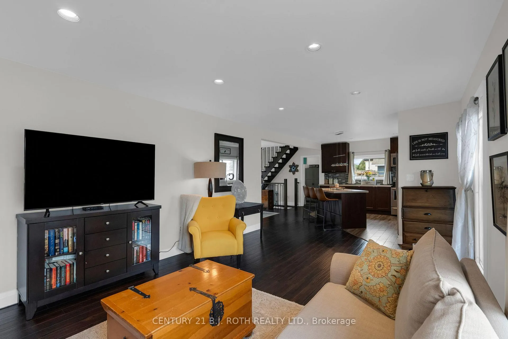 Photo 6 of 6511 Highway 93, Springwater, Elmvale — HOMEH