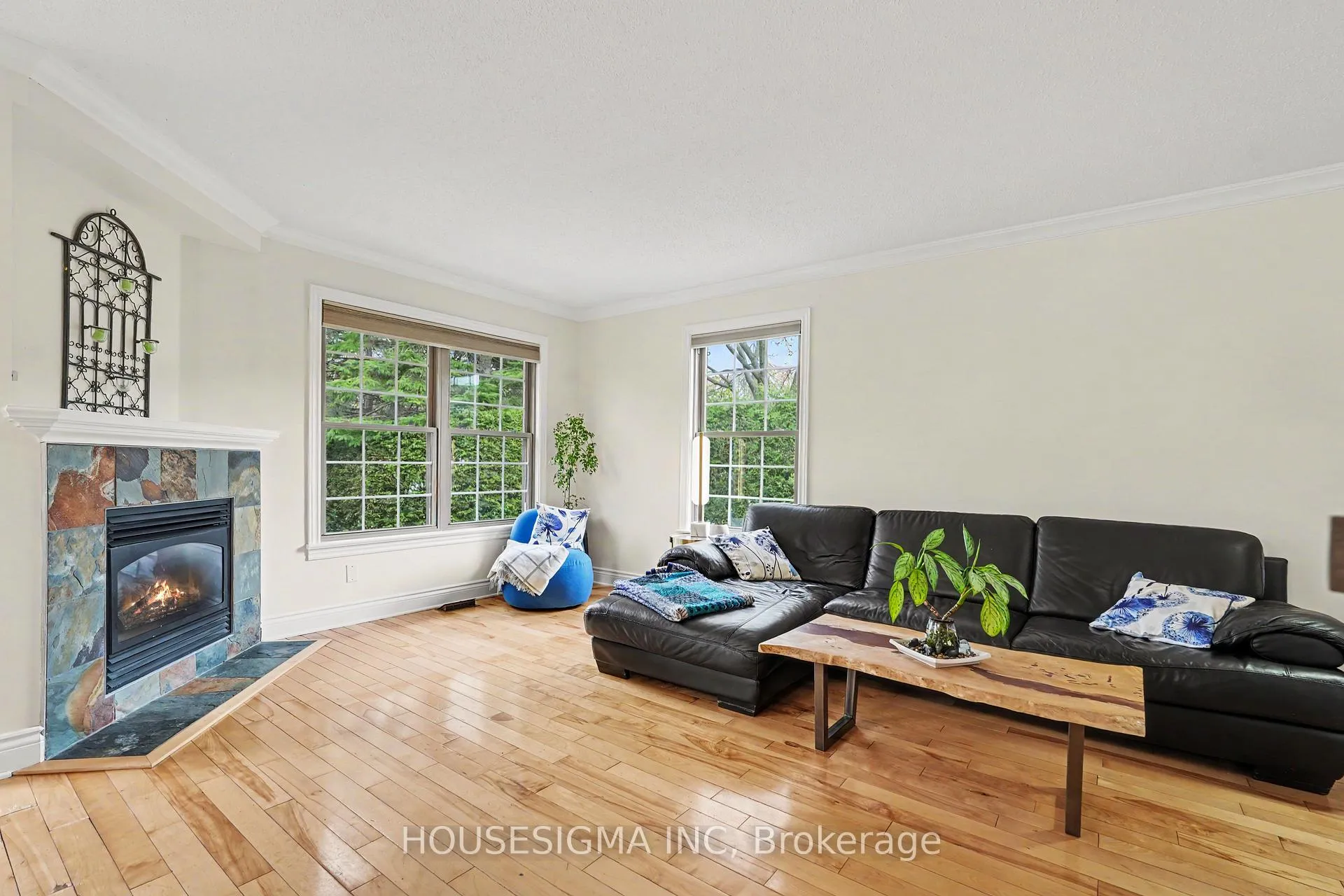 Photo 7 of 100 Flowertree Crescent, Ottawa, Kanata - Emerald Meadows/Trailwest — HOMEH
