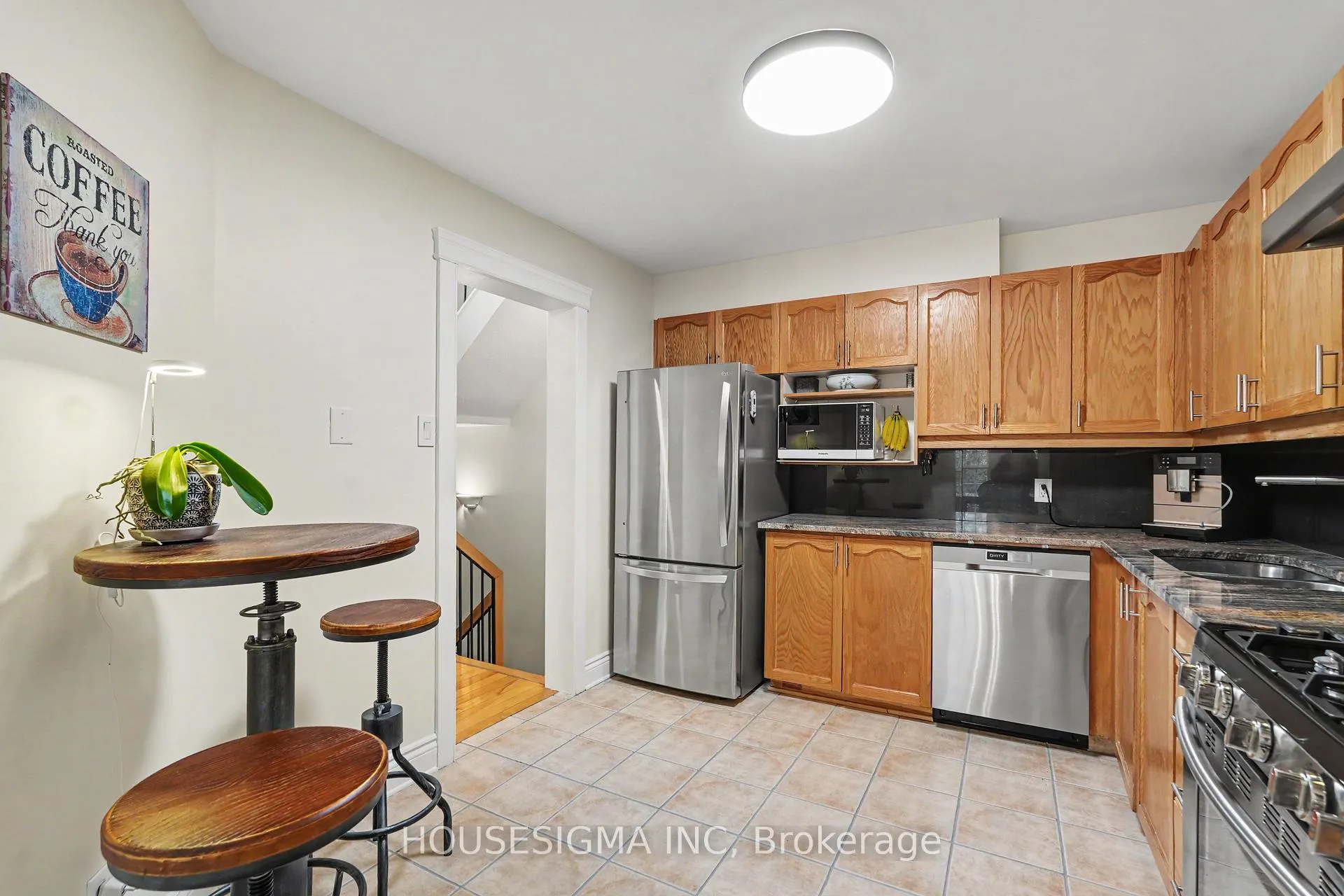 Photo 13 of 100 Flowertree Crescent, Ottawa, Kanata - Emerald Meadows/Trailwest — HOMEH