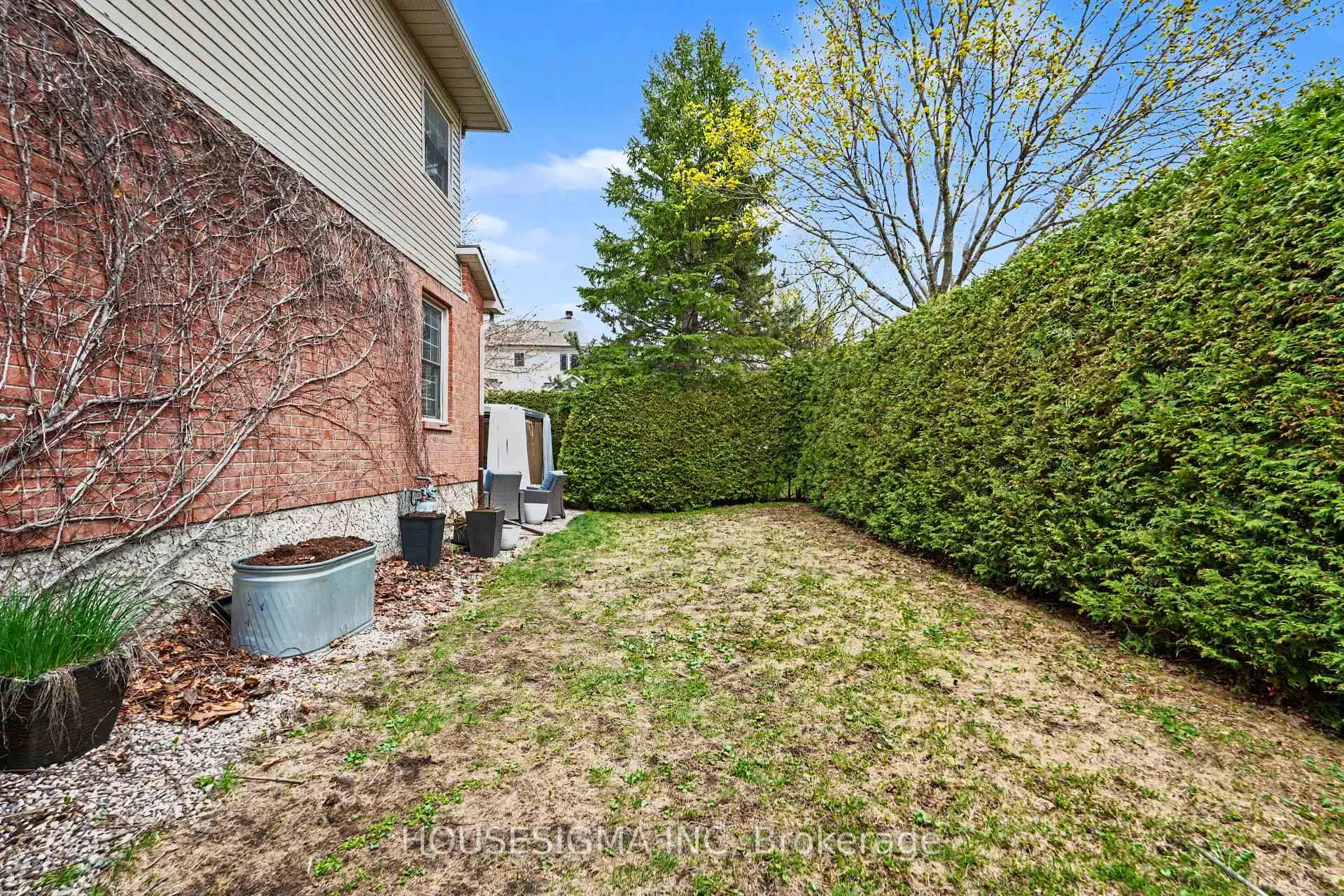 Photo 28 of 100 Flowertree Crescent, Ottawa, Kanata - Emerald Meadows/Trailwest — HOMEH