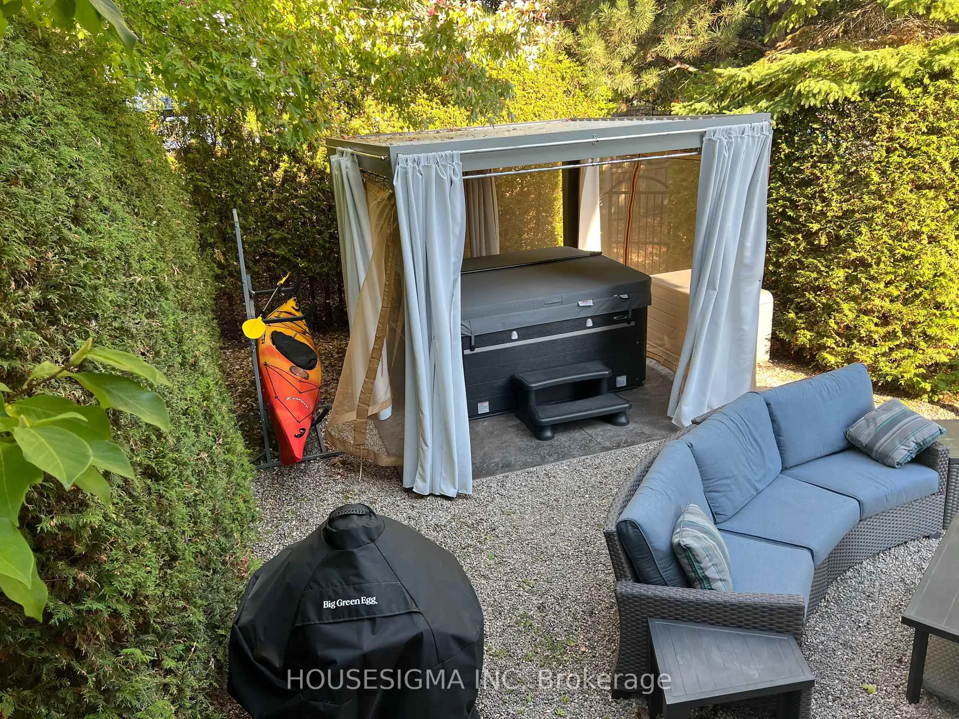 Photo 32 of 100 Flowertree Crescent, Ottawa, Kanata - Emerald Meadows/Trailwest — HOMEH