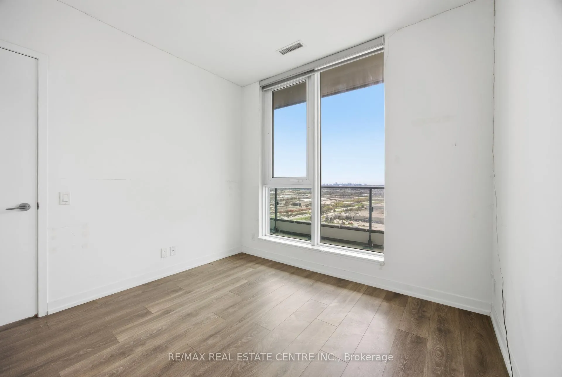 Photo 14 of Unit 2807, 5 Buttermill Avenue, Vaughan, Concord — HOMEH
