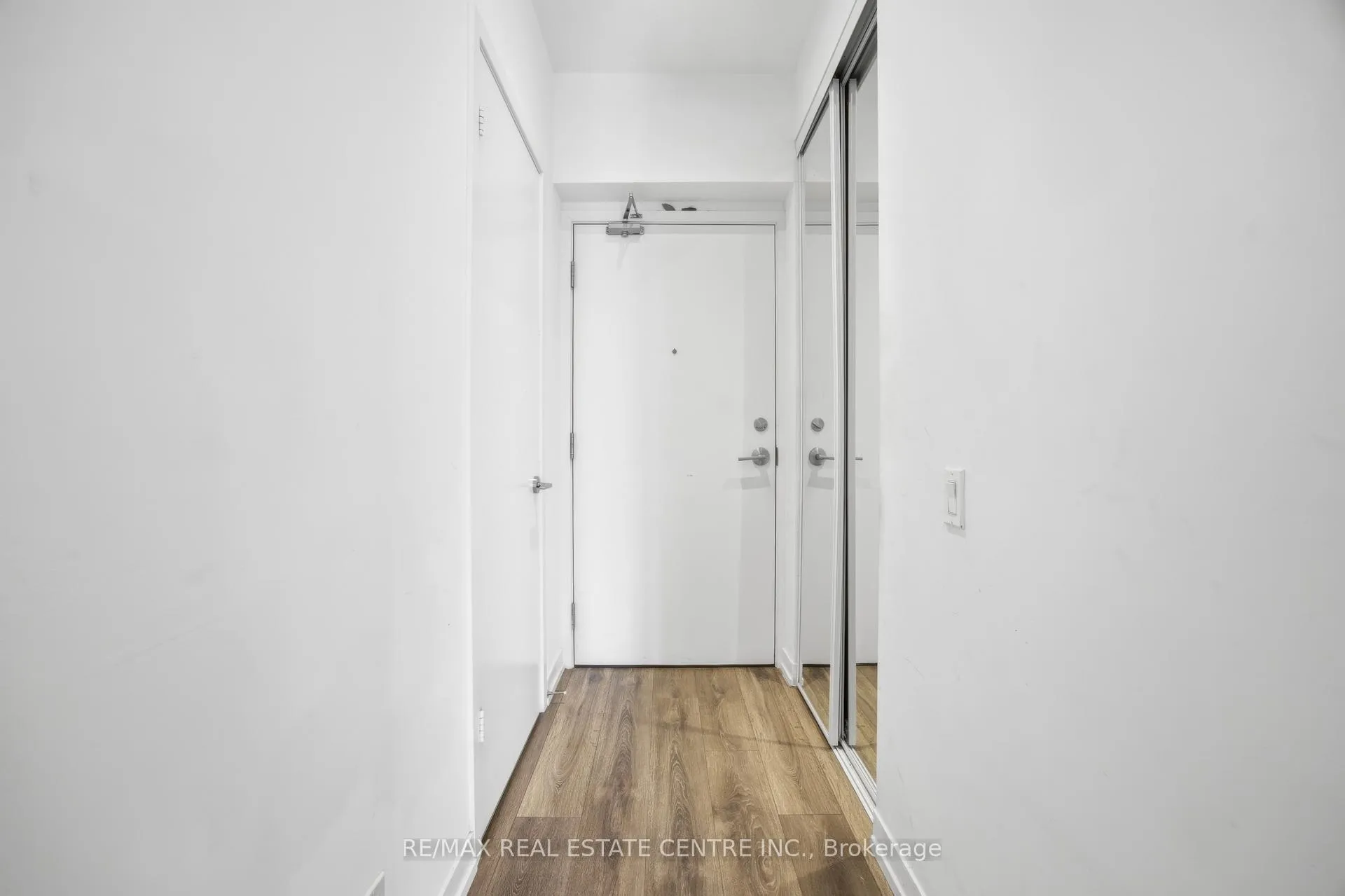 Photo 20 of Unit 2807, 5 Buttermill Avenue, Vaughan, Concord — HOMEH