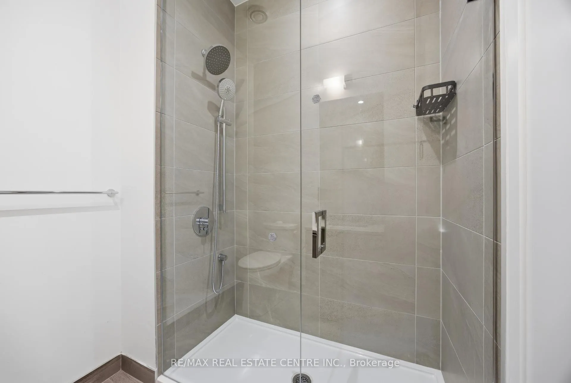 Photo 23 of Unit 2807, 5 Buttermill Avenue, Vaughan, Concord — HOMEH