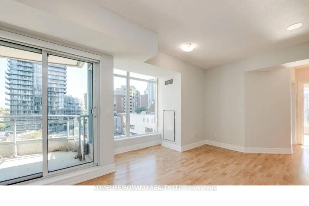 Photo 2 of Unit 504, 8 Scollard Street, Toronto, The Annex — HOMEH