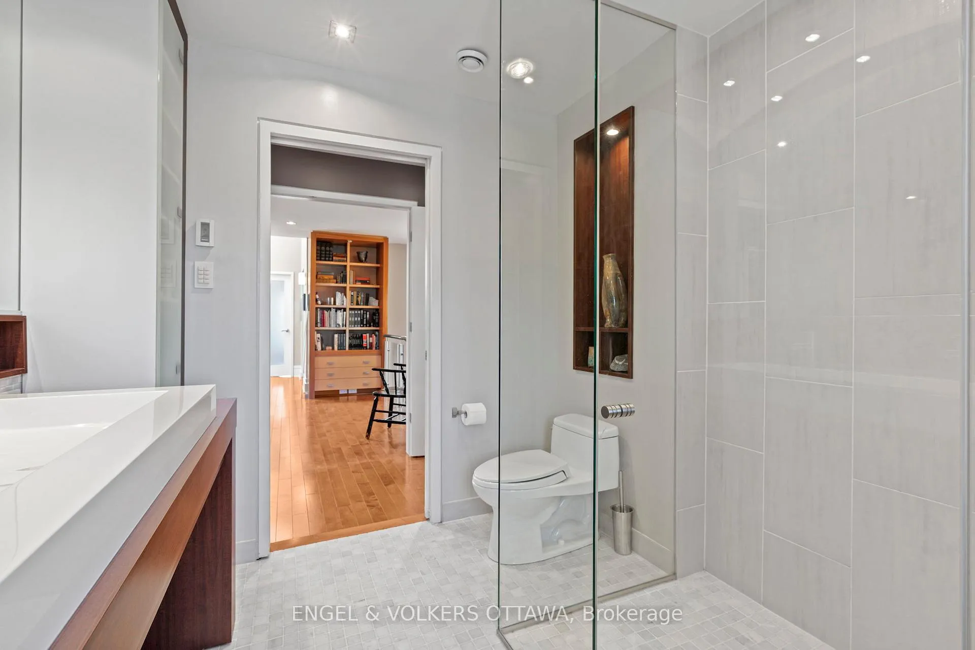 Photo 30 of 93 Gilchrist Avenue, Ottawa, Ottawa West — HOMEH