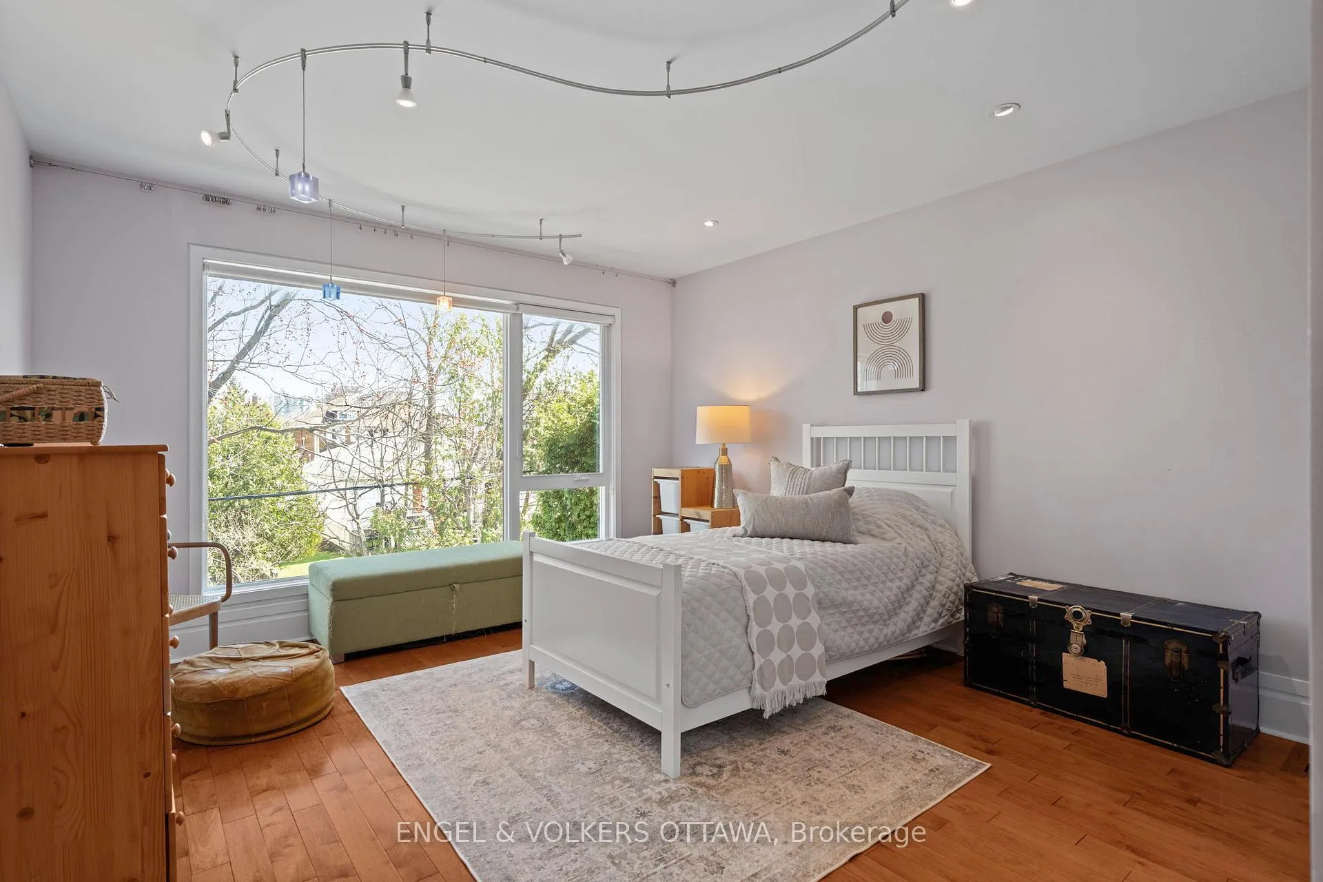 Photo 34 of 93 Gilchrist Avenue, Ottawa, Ottawa West — HOMEH
