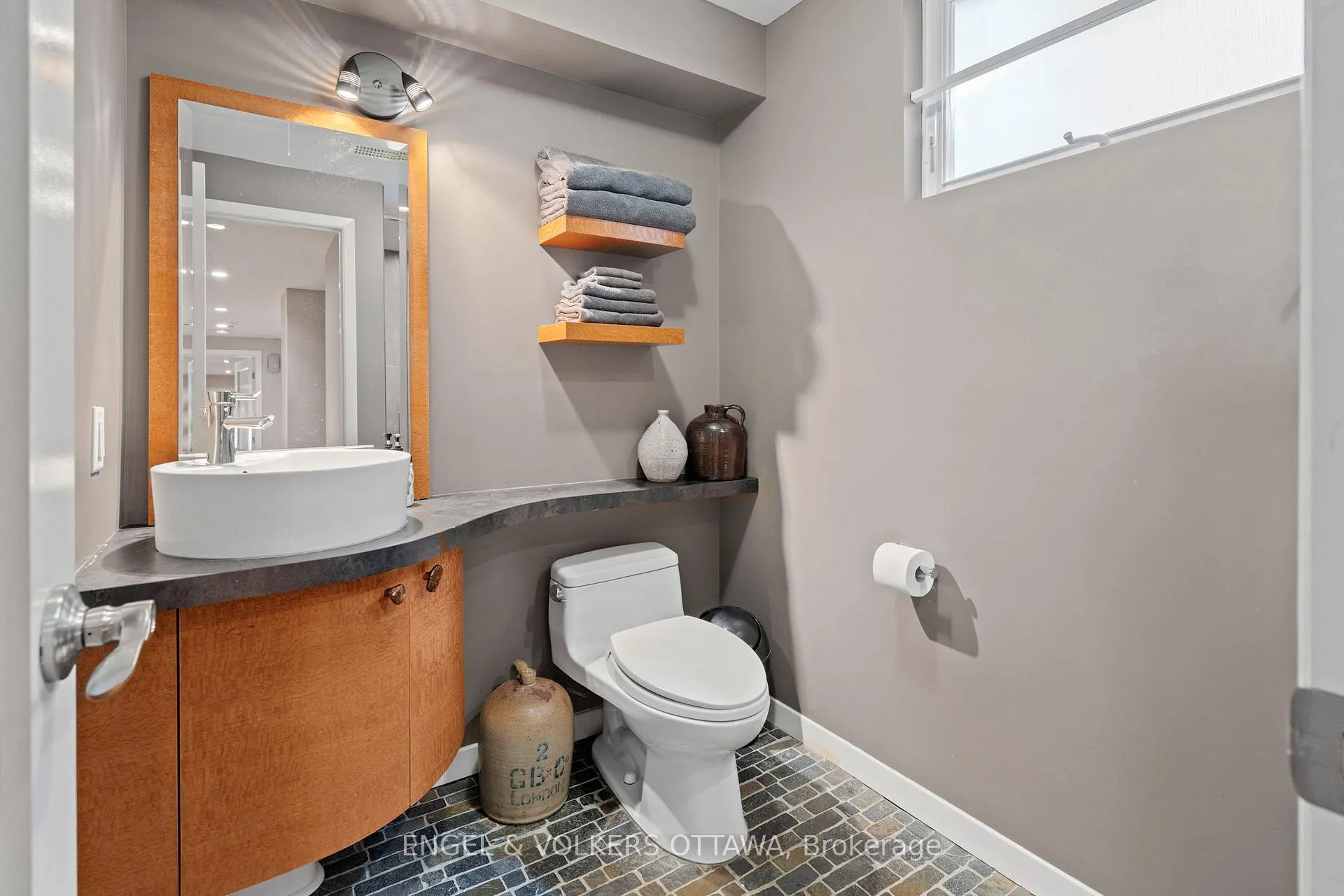 Photo 39 of 93 Gilchrist Avenue, Ottawa, Ottawa West — HOMEH