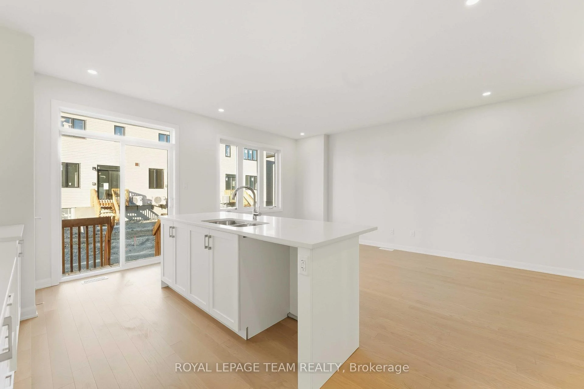 Photo 13 of 955 Locomotion Lane, Ottawa, Kanata - Emerald Meadows/Trailwest — HOMEH