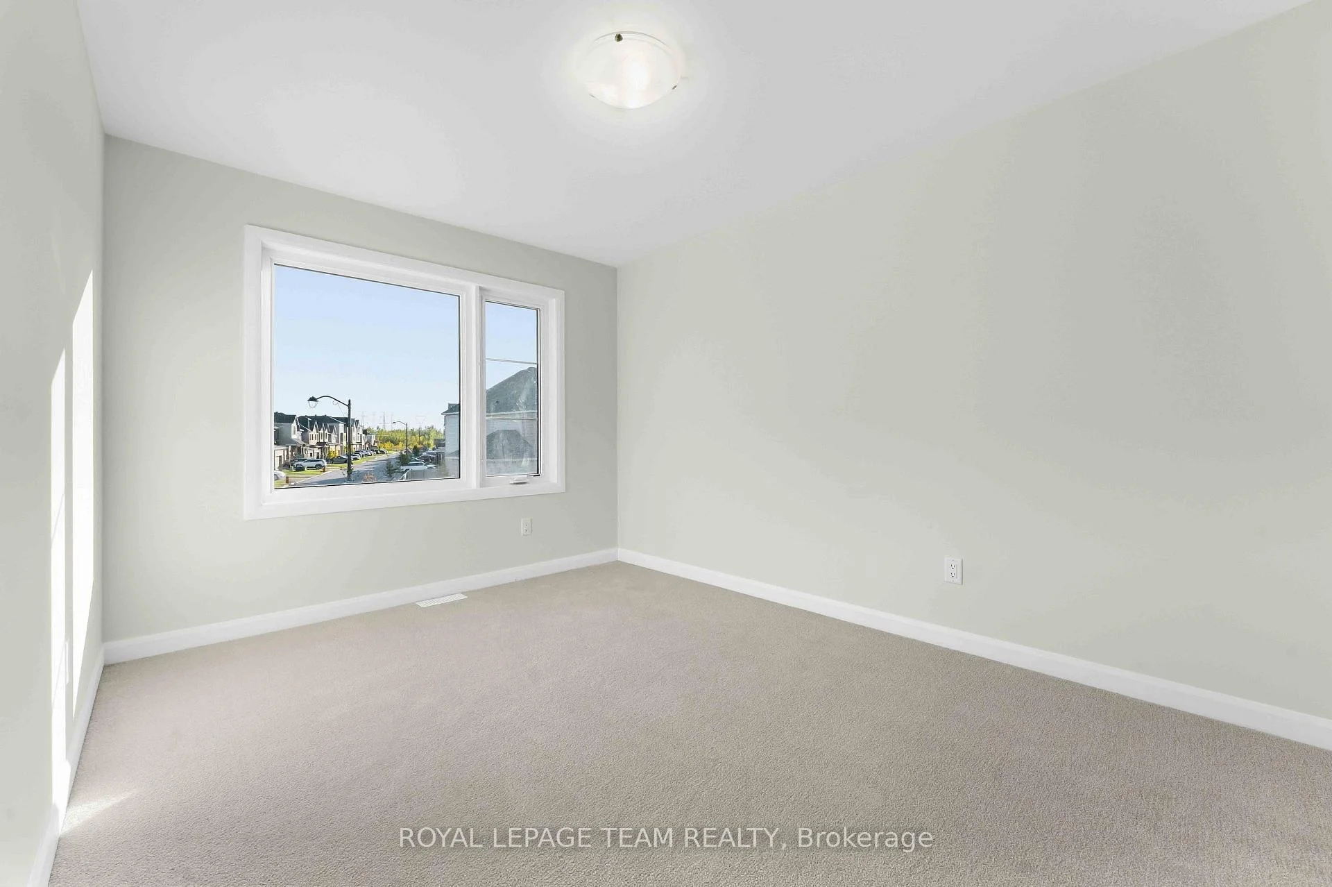 Photo 24 of 955 Locomotion Lane, Ottawa, Kanata - Emerald Meadows/Trailwest — HOMEH