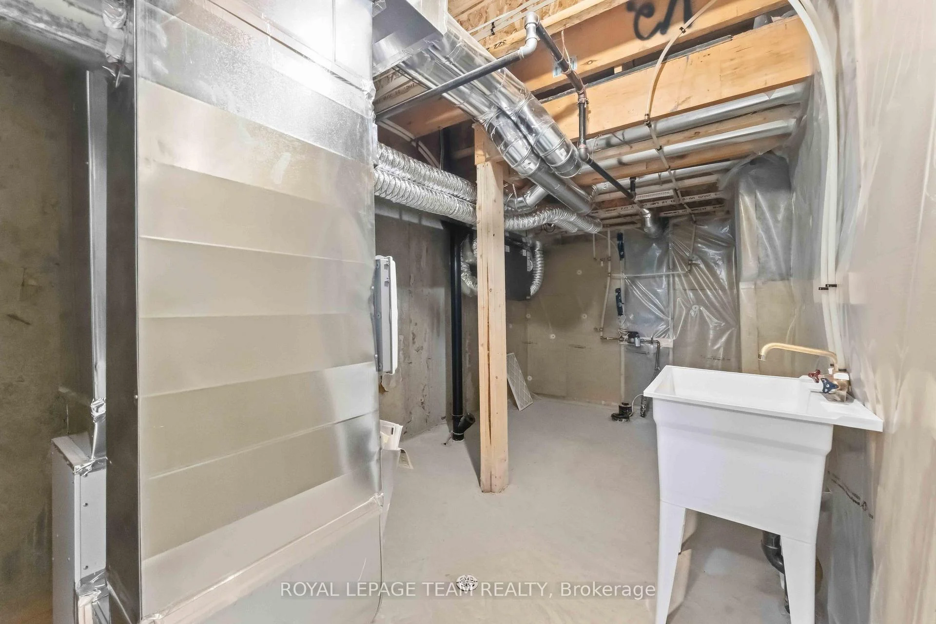 Photo 32 of 955 Locomotion Lane, Ottawa, Kanata - Emerald Meadows/Trailwest — HOMEH