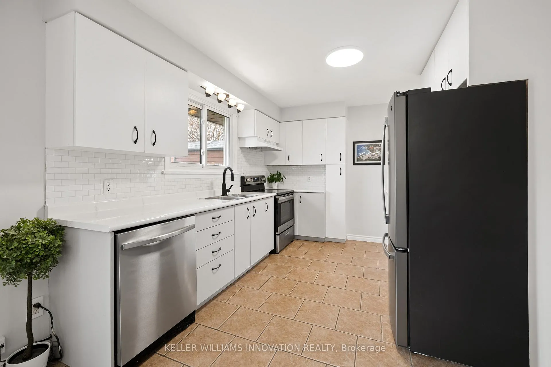 Photo 10 of 183 Kipling Avenue, Kitchener — HOMEH