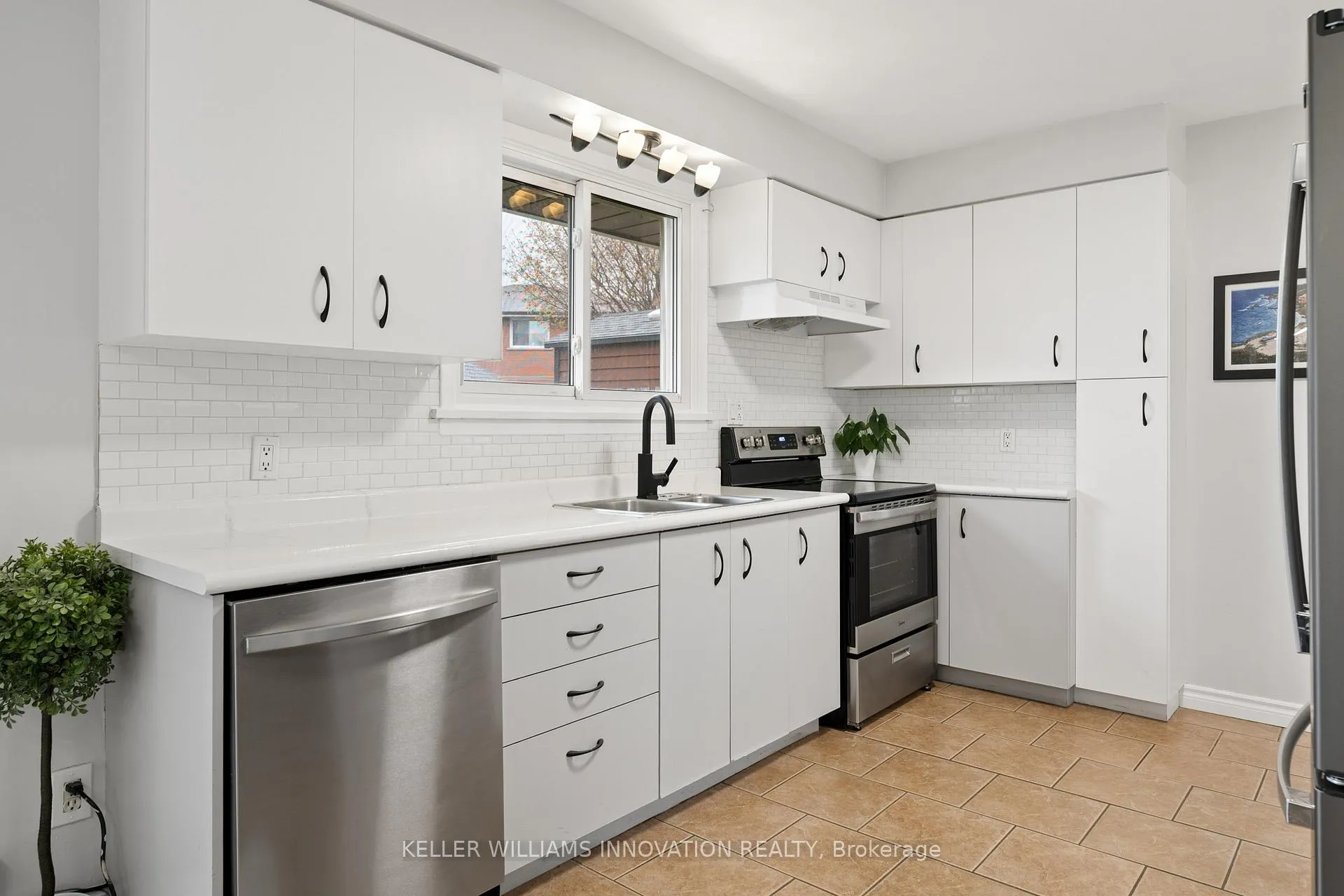 Photo 11 of 183 Kipling Avenue, Kitchener — HOMEH