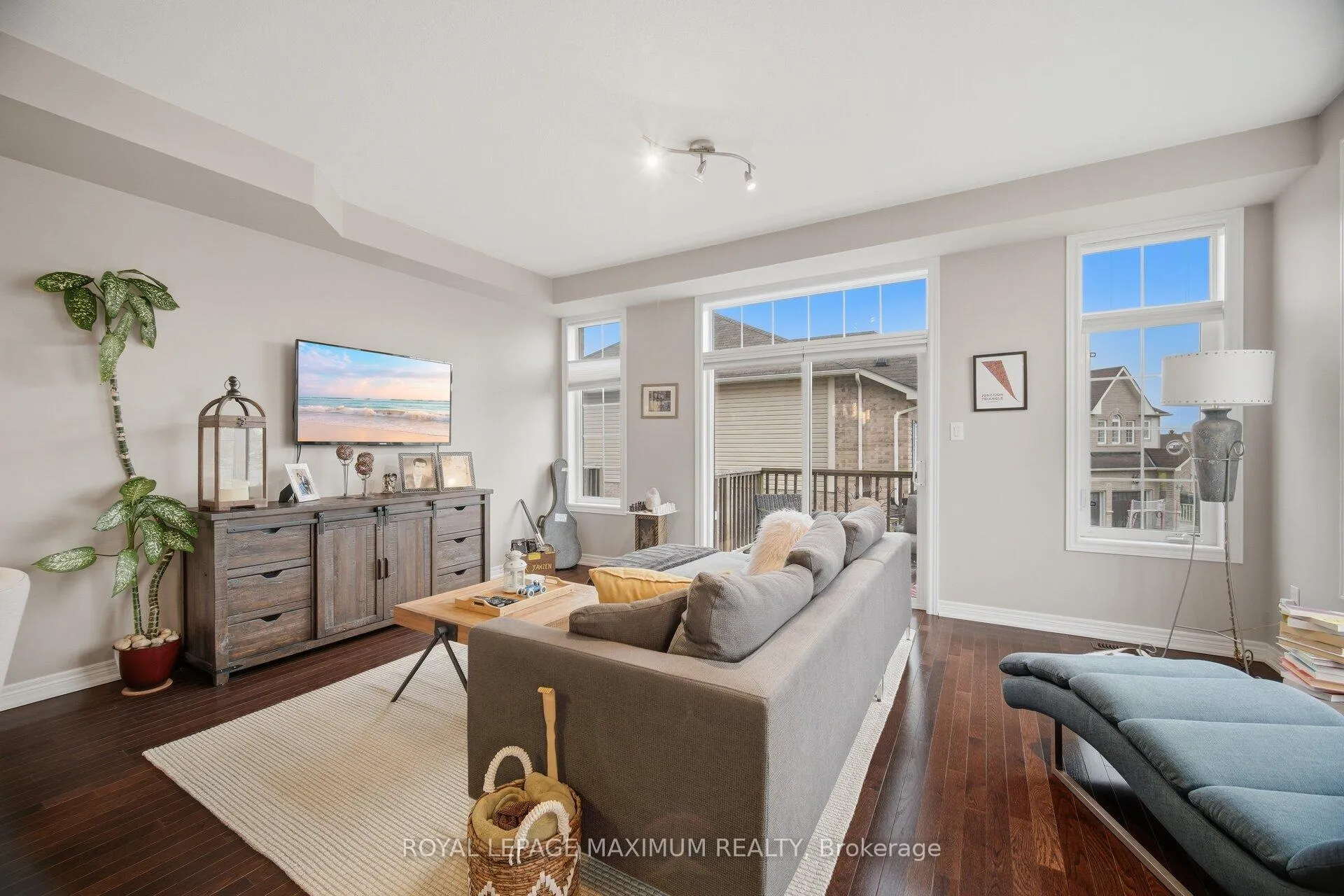 Photo 11 of Unit 10, 257 Parkside Drive, Hamilton, Waterdown — HOMEH