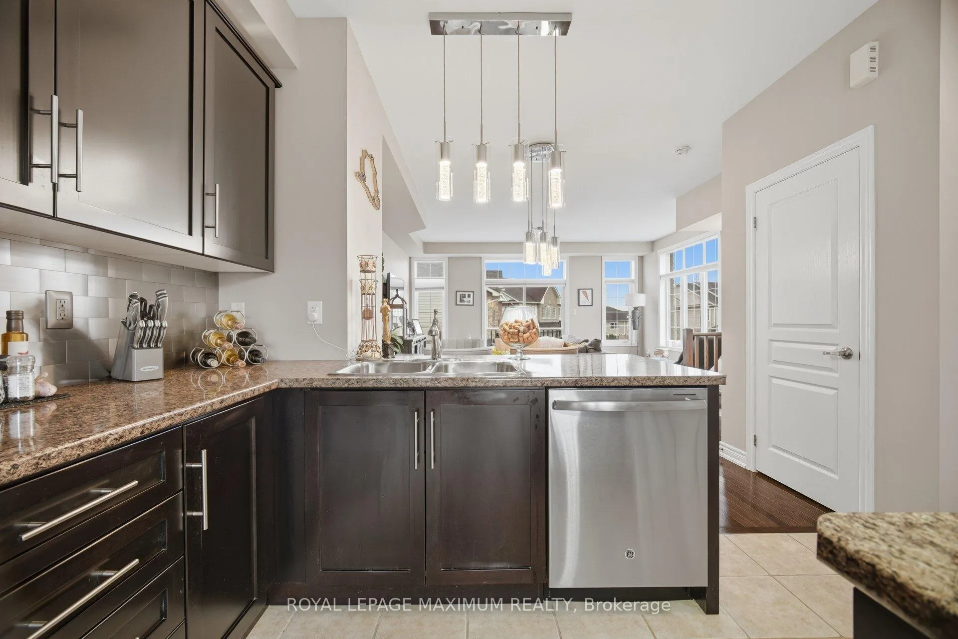 Photo 24 of Unit 10, 257 Parkside Drive, Hamilton, Waterdown — HOMEH