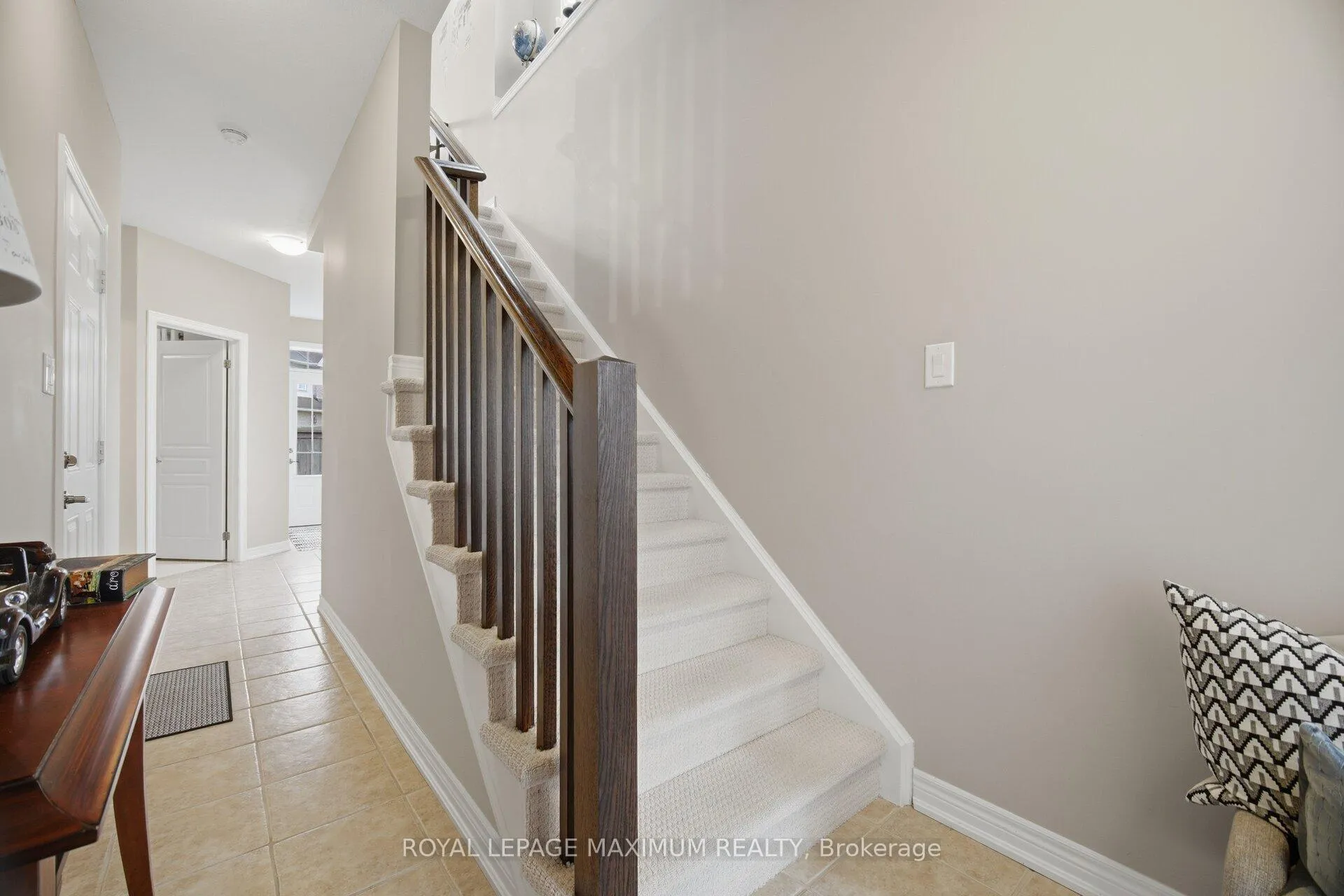 Photo 39 of Unit 10, 257 Parkside Drive, Hamilton, Waterdown — HOMEH
