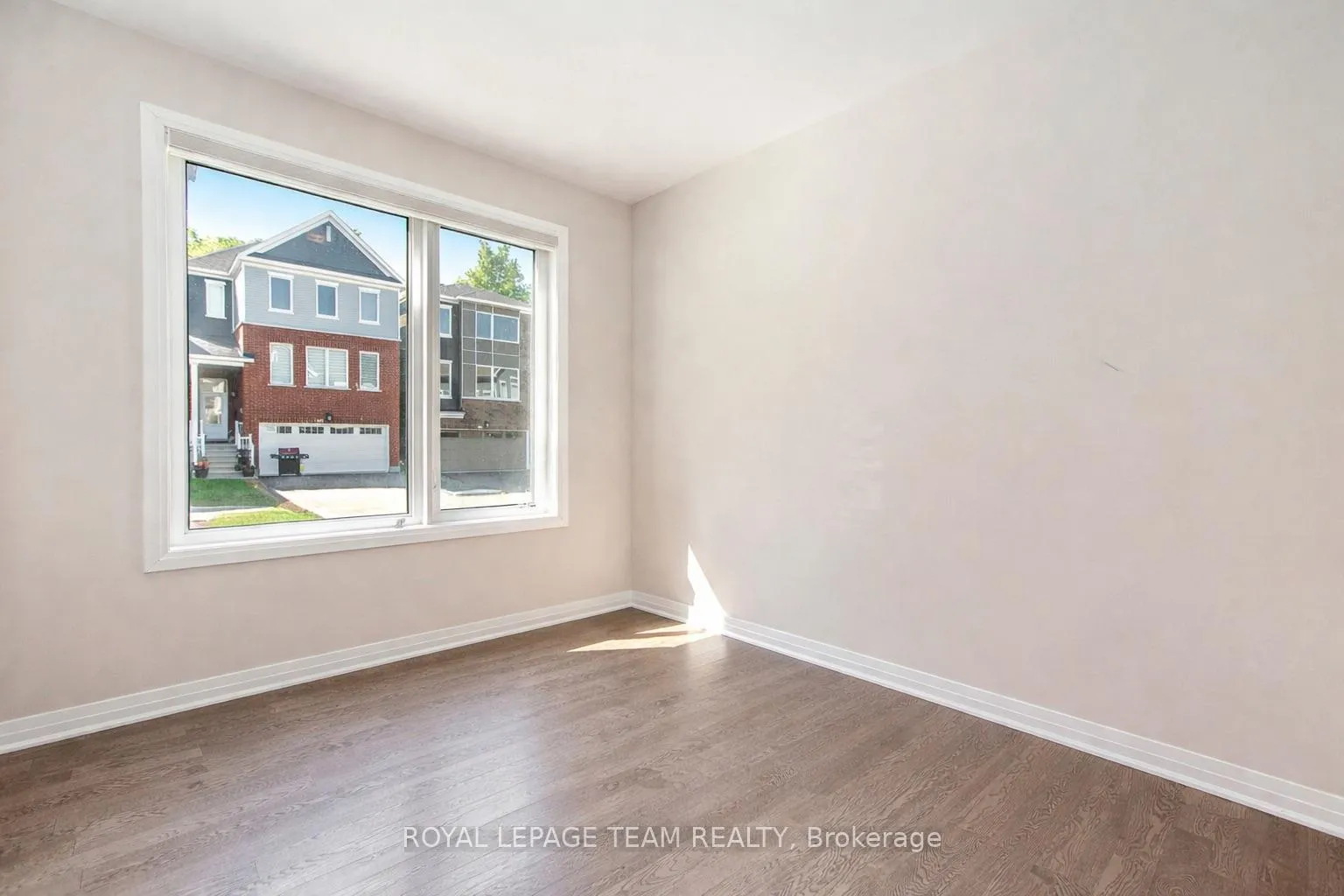 Photo 7 of 389 Appalachian Circle, Ottawa, Barrhaven - Half Moon Bay — HOMEH