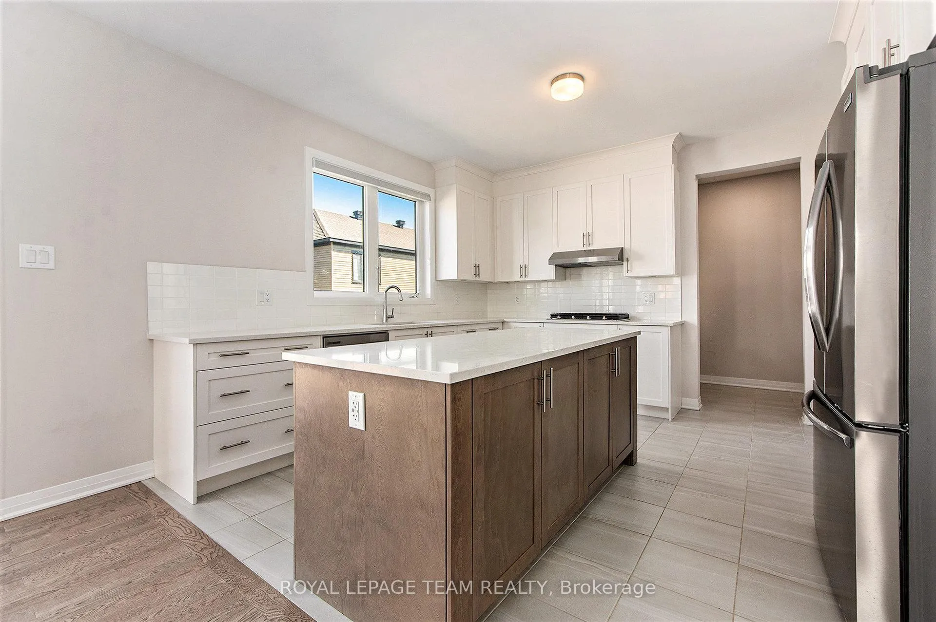 Photo 15 of 389 Appalachian Circle, Ottawa, Barrhaven - Half Moon Bay — HOMEH