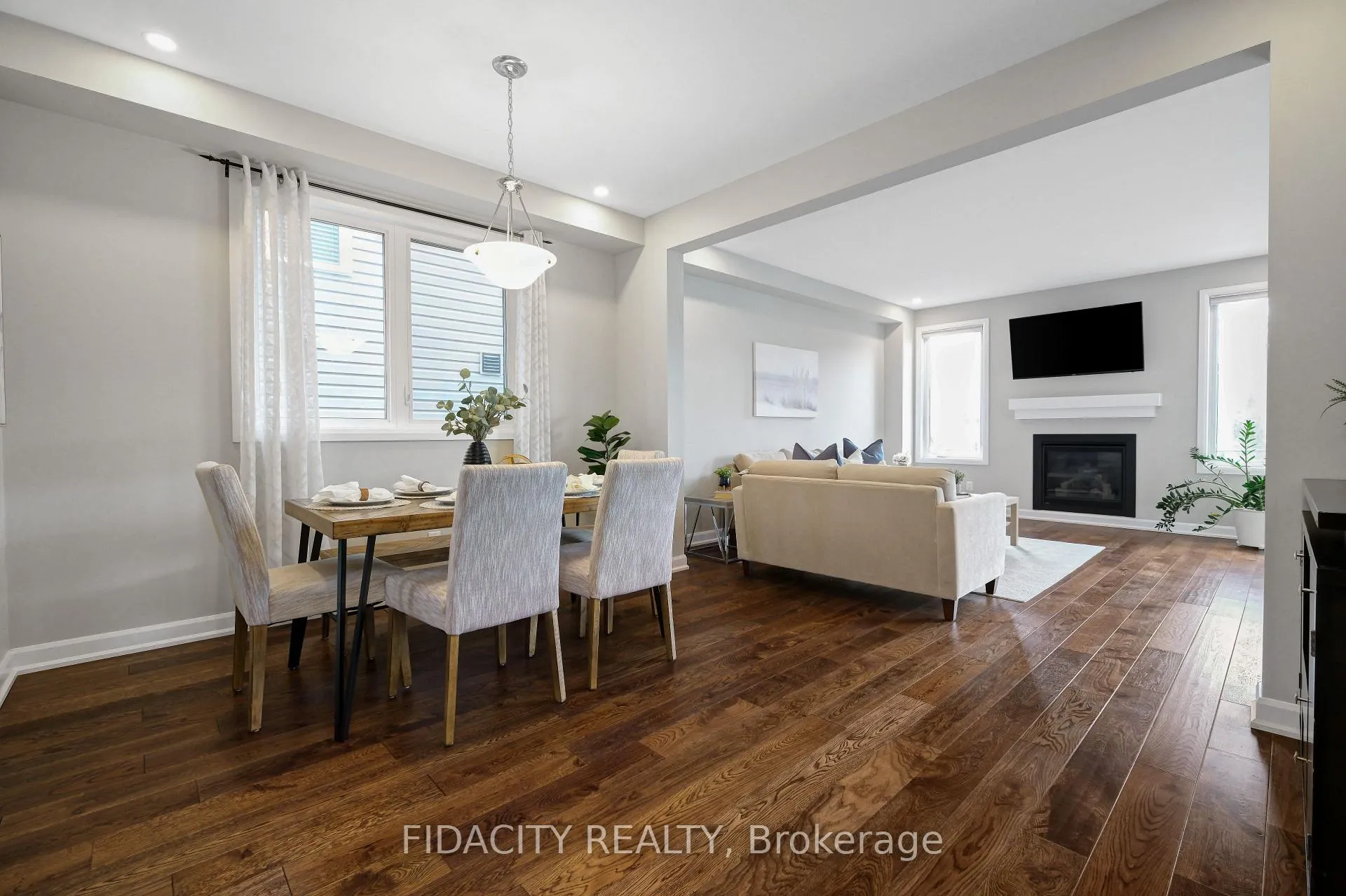 Photo 4 of 20 Allan Moore Place, Ottawa, Stittsville (North) — HOMEH