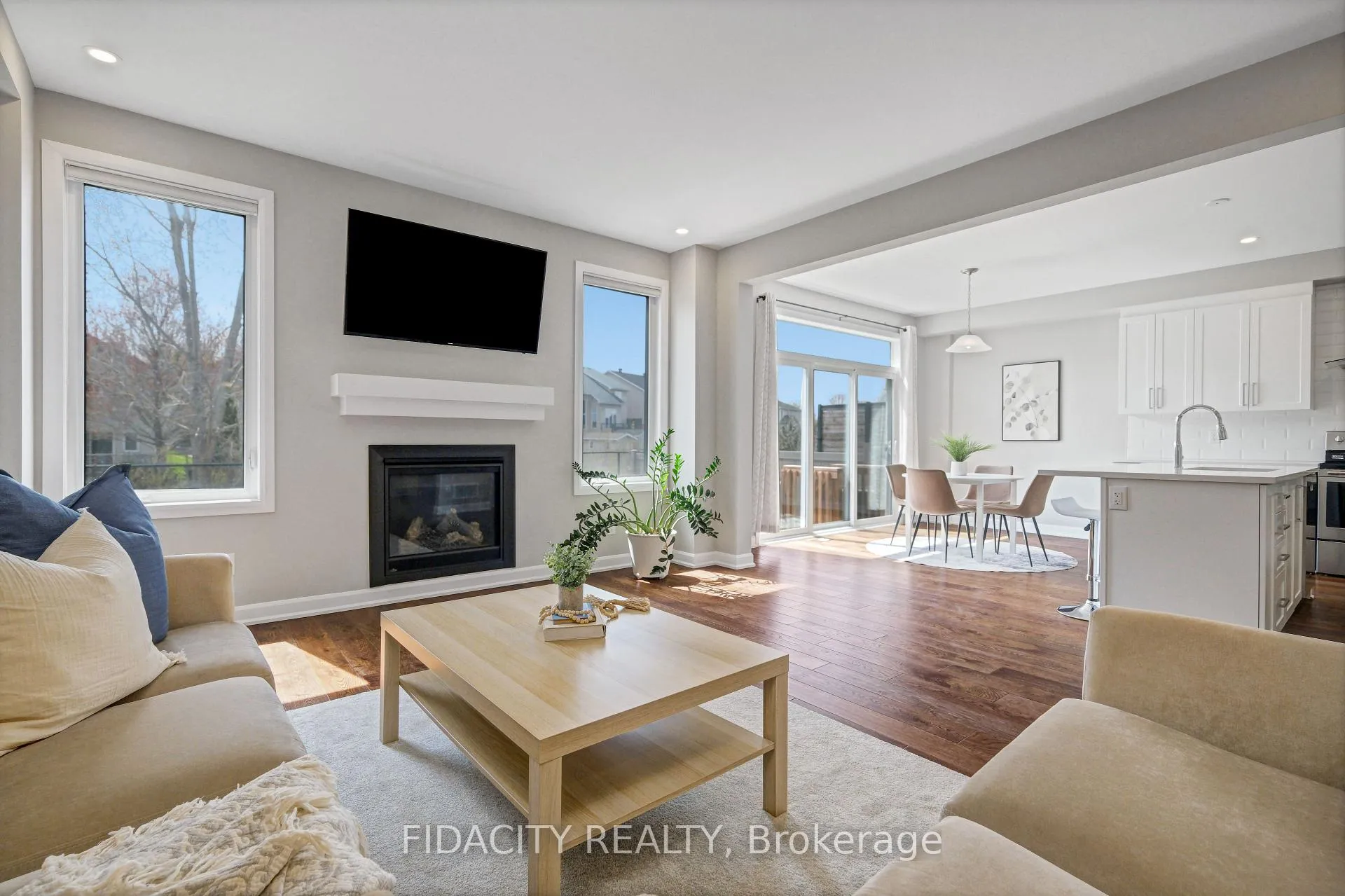 Photo 7 of 20 Allan Moore Place, Ottawa, Stittsville (North) — HOMEH