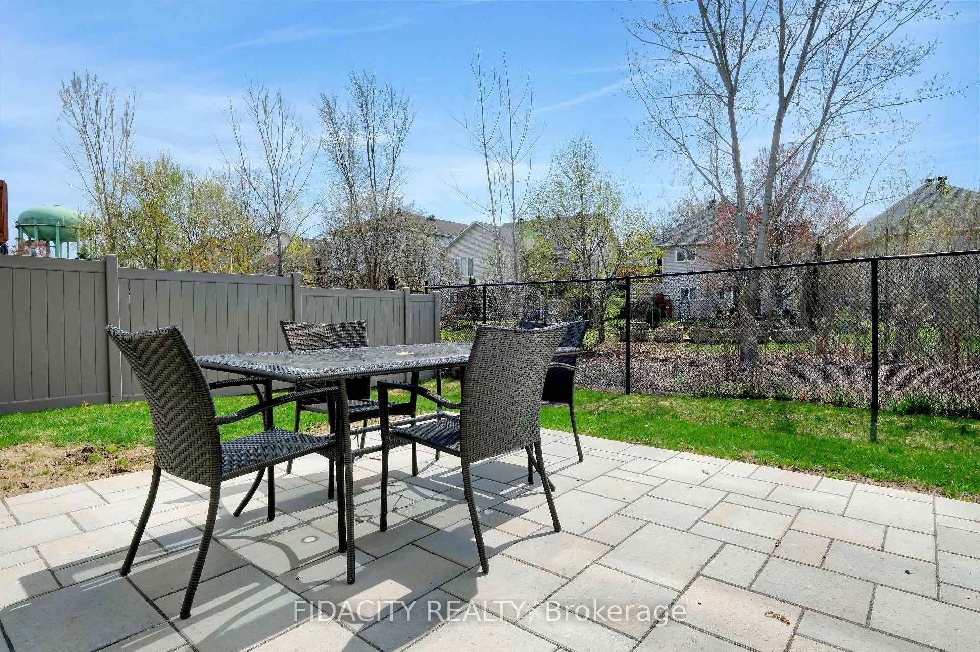 Photo 30 of 20 Allan Moore Place, Ottawa, Stittsville (North) — HOMEH