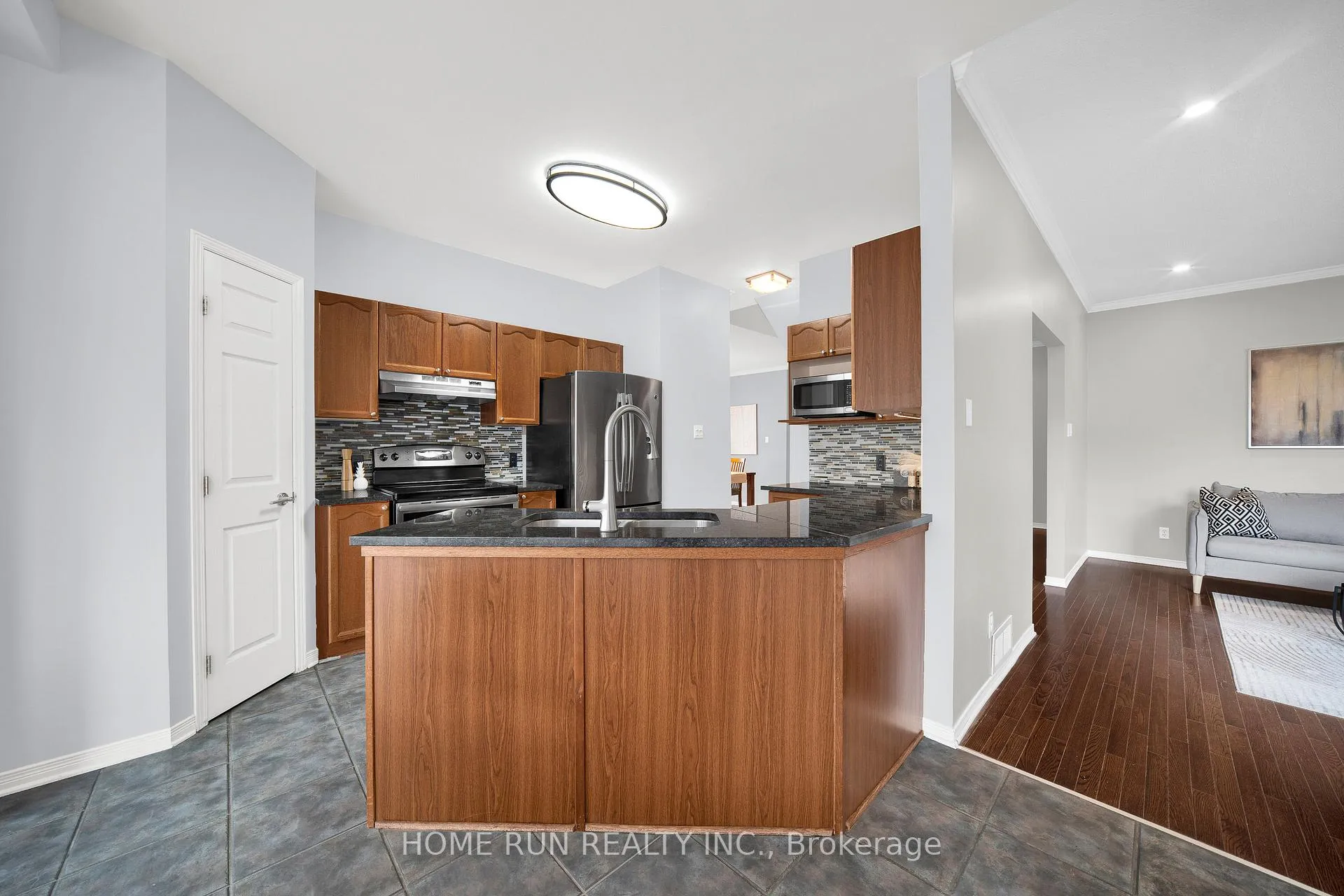 Photo 14 of 13 Colindale Avenue, Ottawa, Barrhaven - Longfields — HOMEH