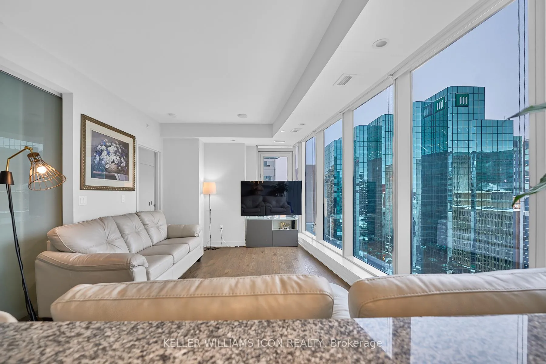 Photo 9 of Unit 1209, 101 Queen Street, Ottawa, Ottawa Centre — HOMEH