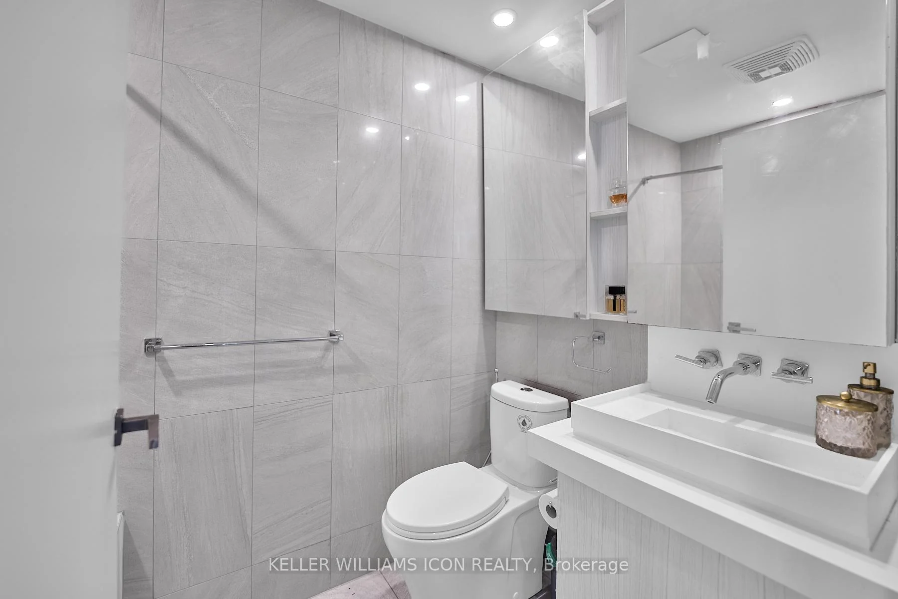 Photo 12 of Unit 1209, 101 Queen Street, Ottawa, Ottawa Centre — HOMEH