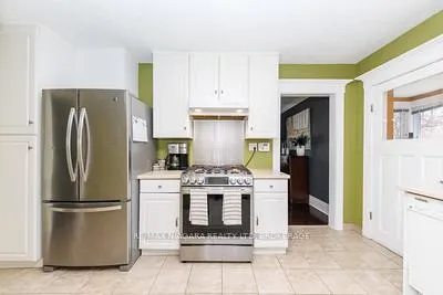 Photo 6 of 18 Maplecrest Avenue, St. Catharines, Burleigh Hill — HOMEH