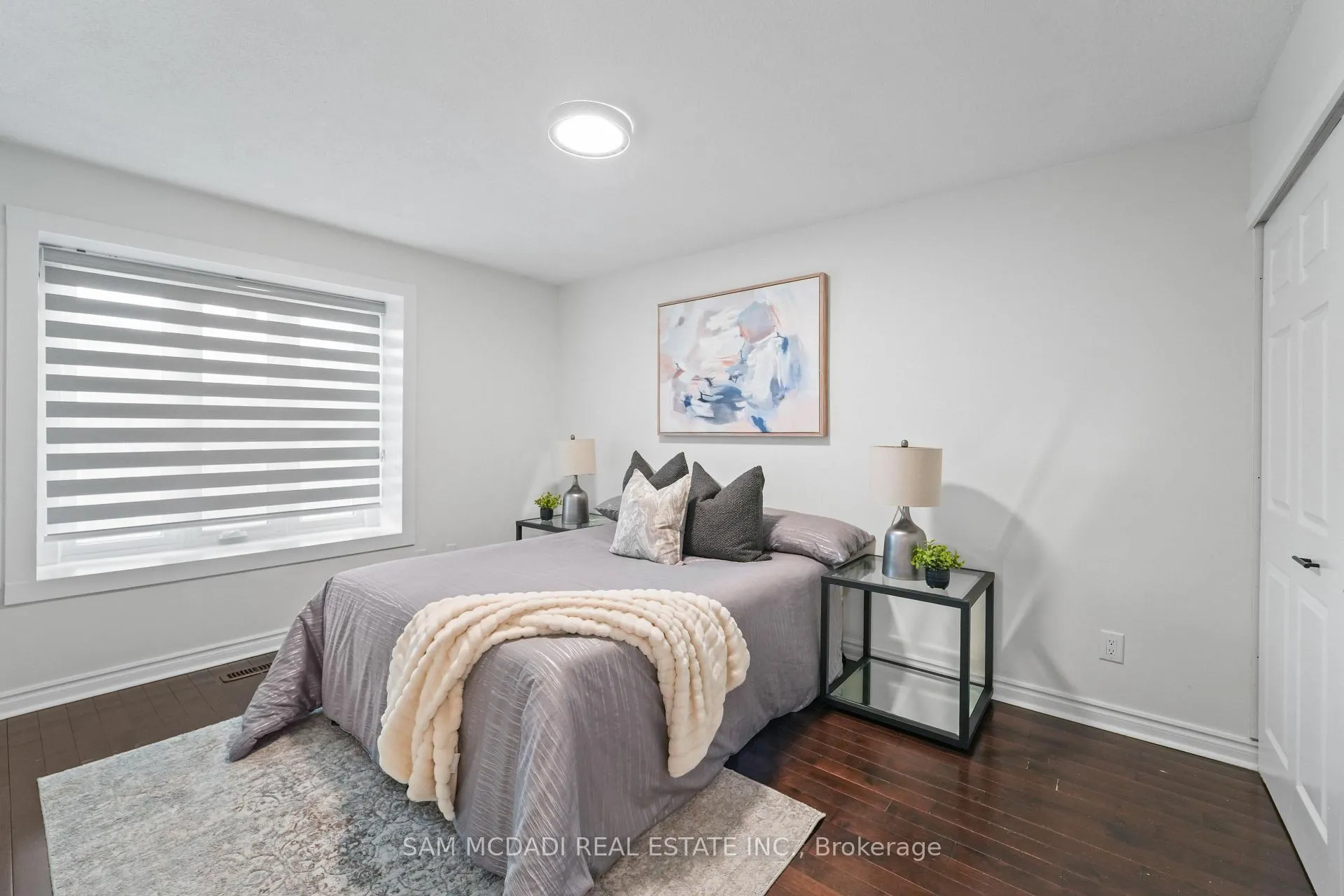 Photo 14 of 19 Shalom Crescent, Etobicoke, West Humber-Clairville — HOMEH