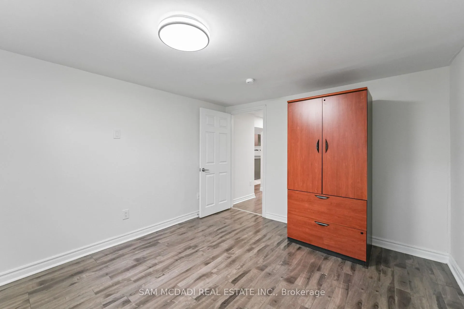 Photo 24 of 19 Shalom Crescent, Etobicoke, West Humber-Clairville — HOMEH