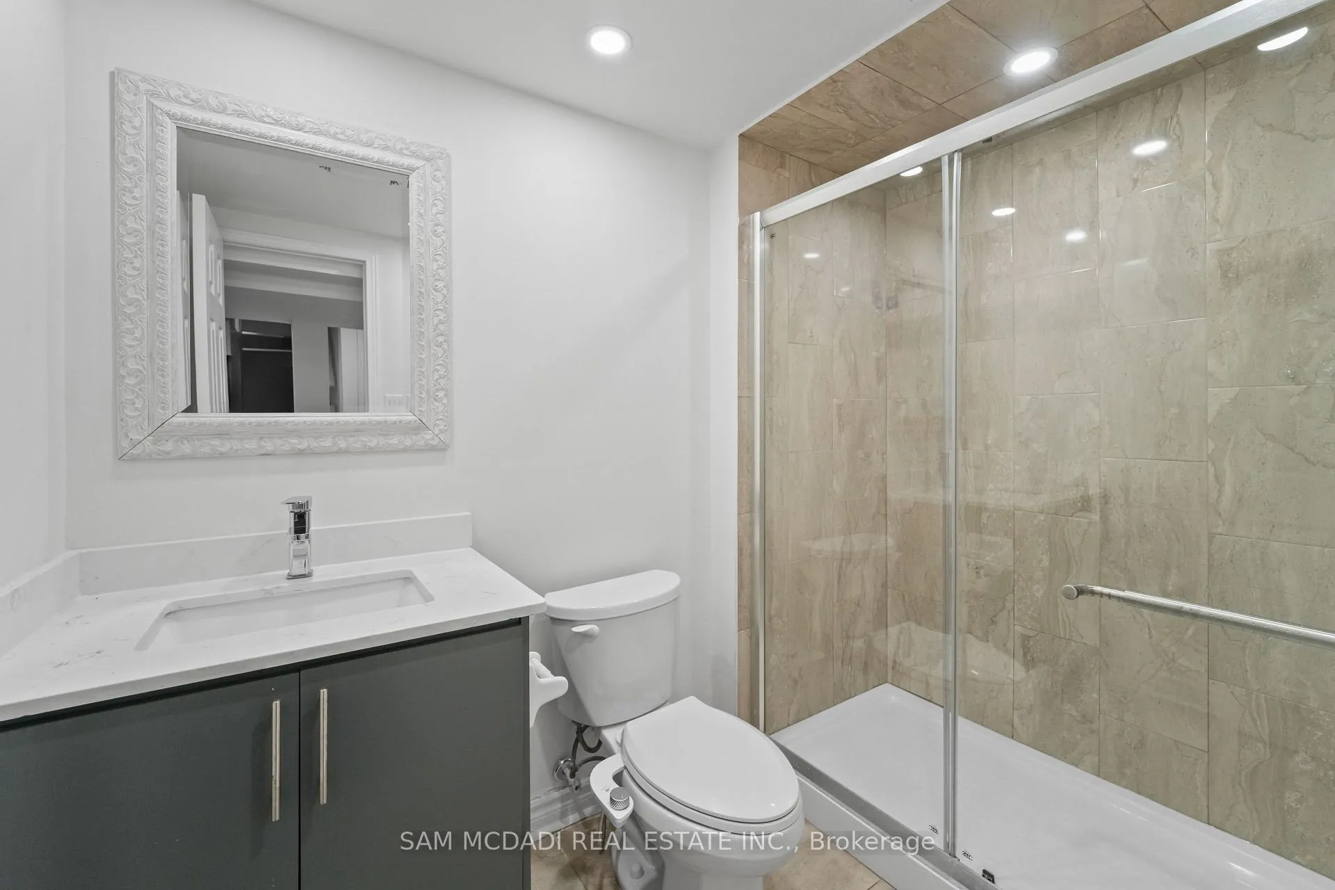 Photo 30 of 19 Shalom Crescent, Etobicoke, West Humber-Clairville — HOMEH