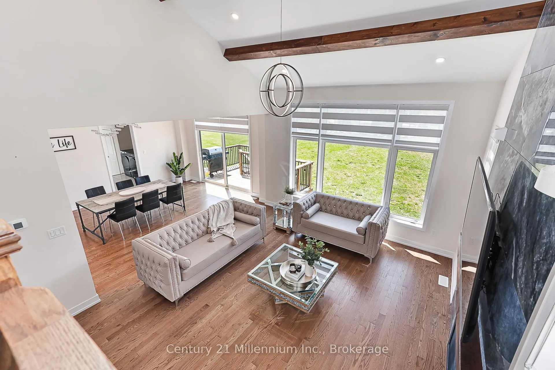 Photo 5 of 111 Stoneleigh Drive, Blue Mountains — HOMEH
