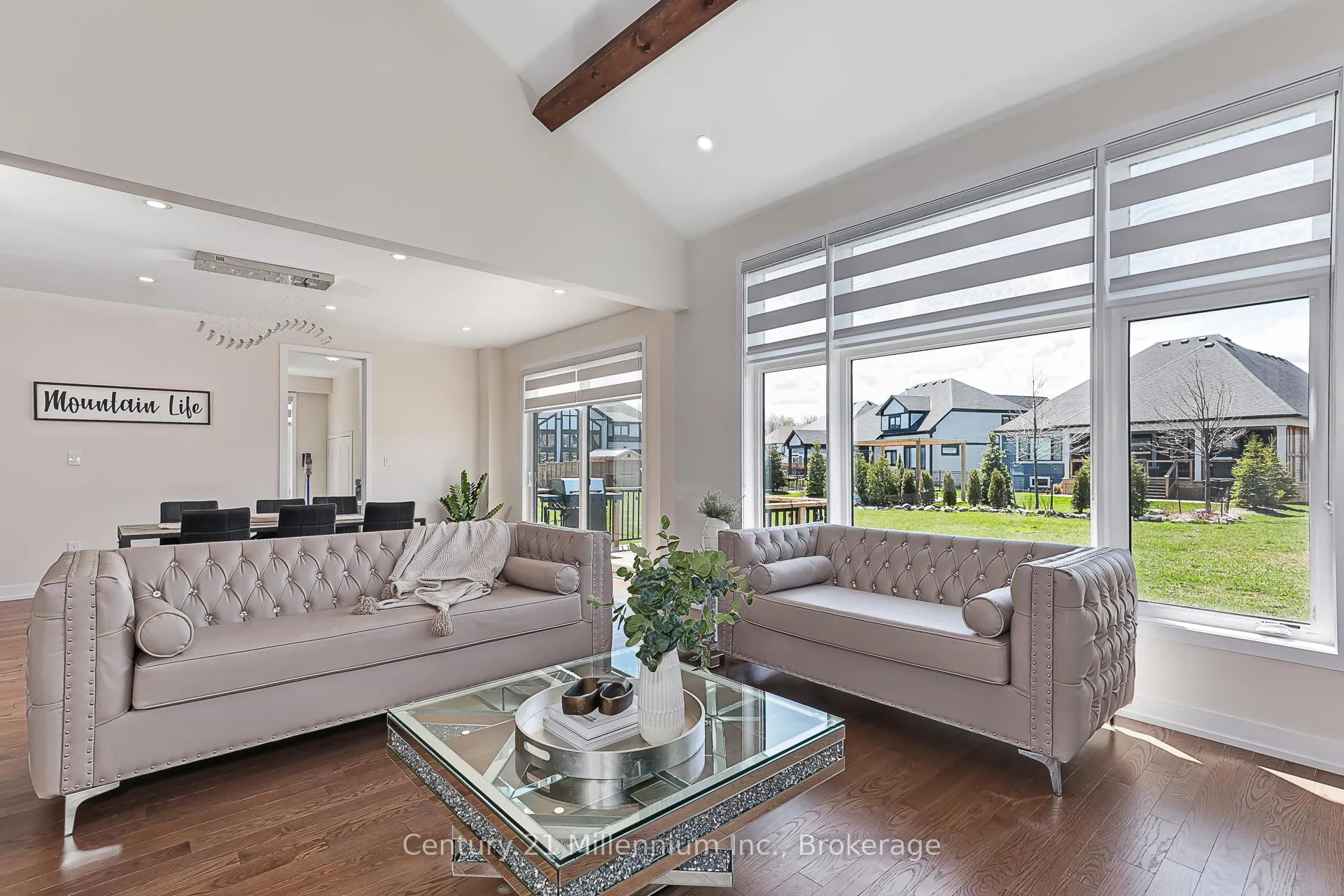 Photo 7 of 111 Stoneleigh Drive, Blue Mountains — HOMEH
