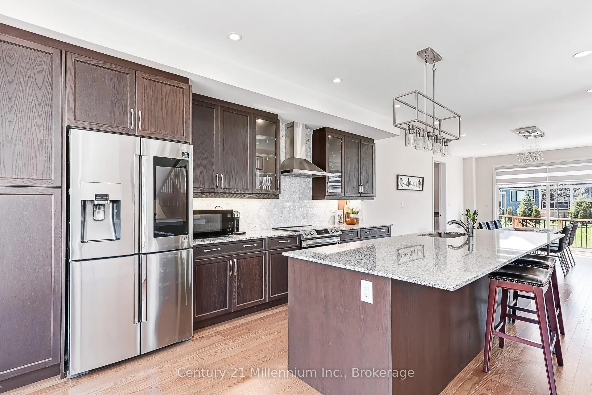 Photo 12 of 111 Stoneleigh Drive, Blue Mountains — HOMEH
