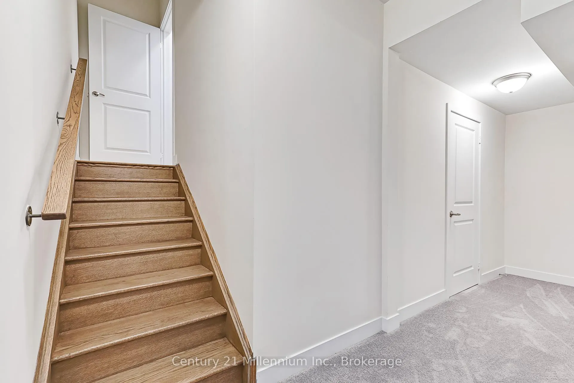 Photo 33 of 111 Stoneleigh Drive, Blue Mountains — HOMEH