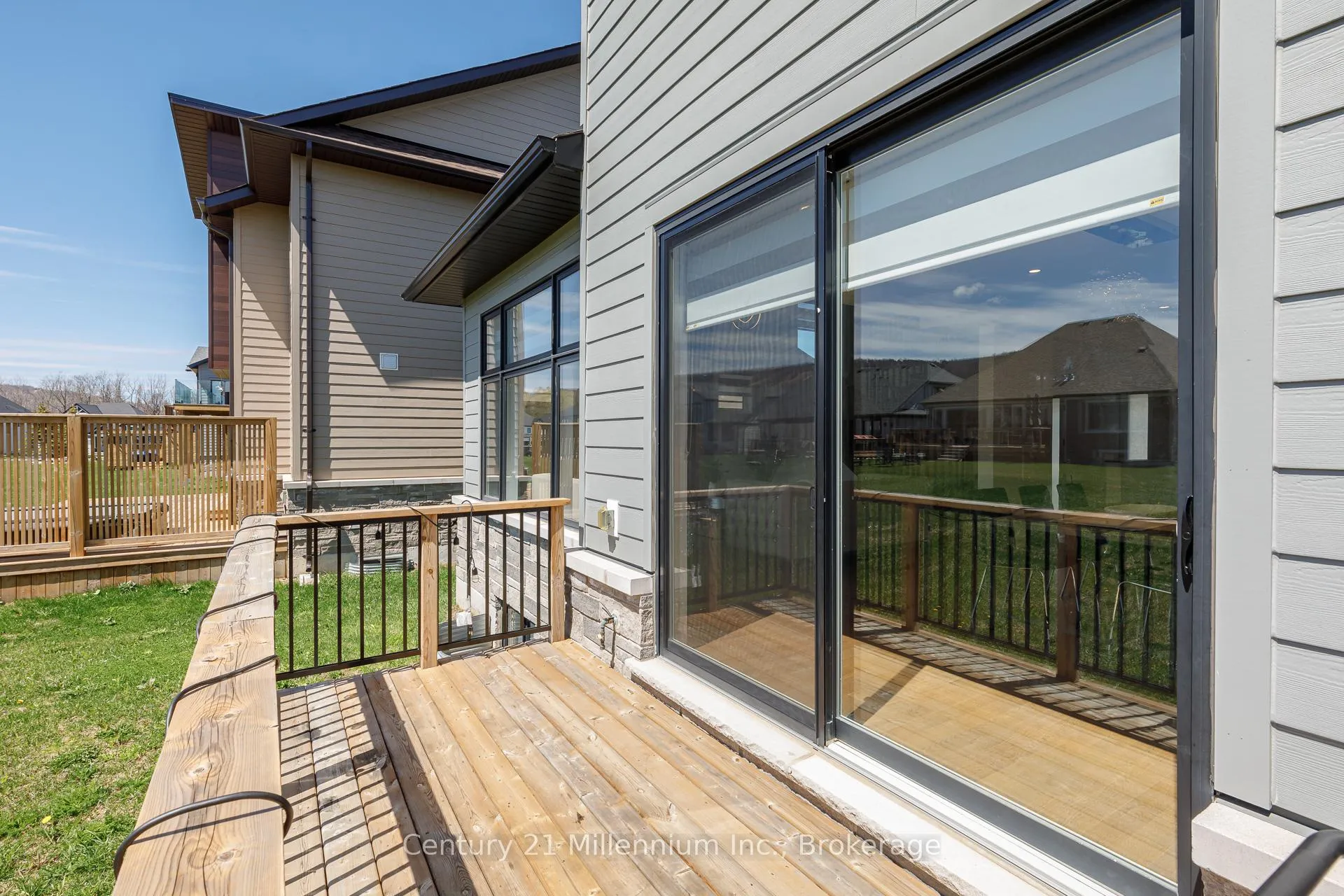 Photo 44 of 111 Stoneleigh Drive, Blue Mountains — HOMEH
