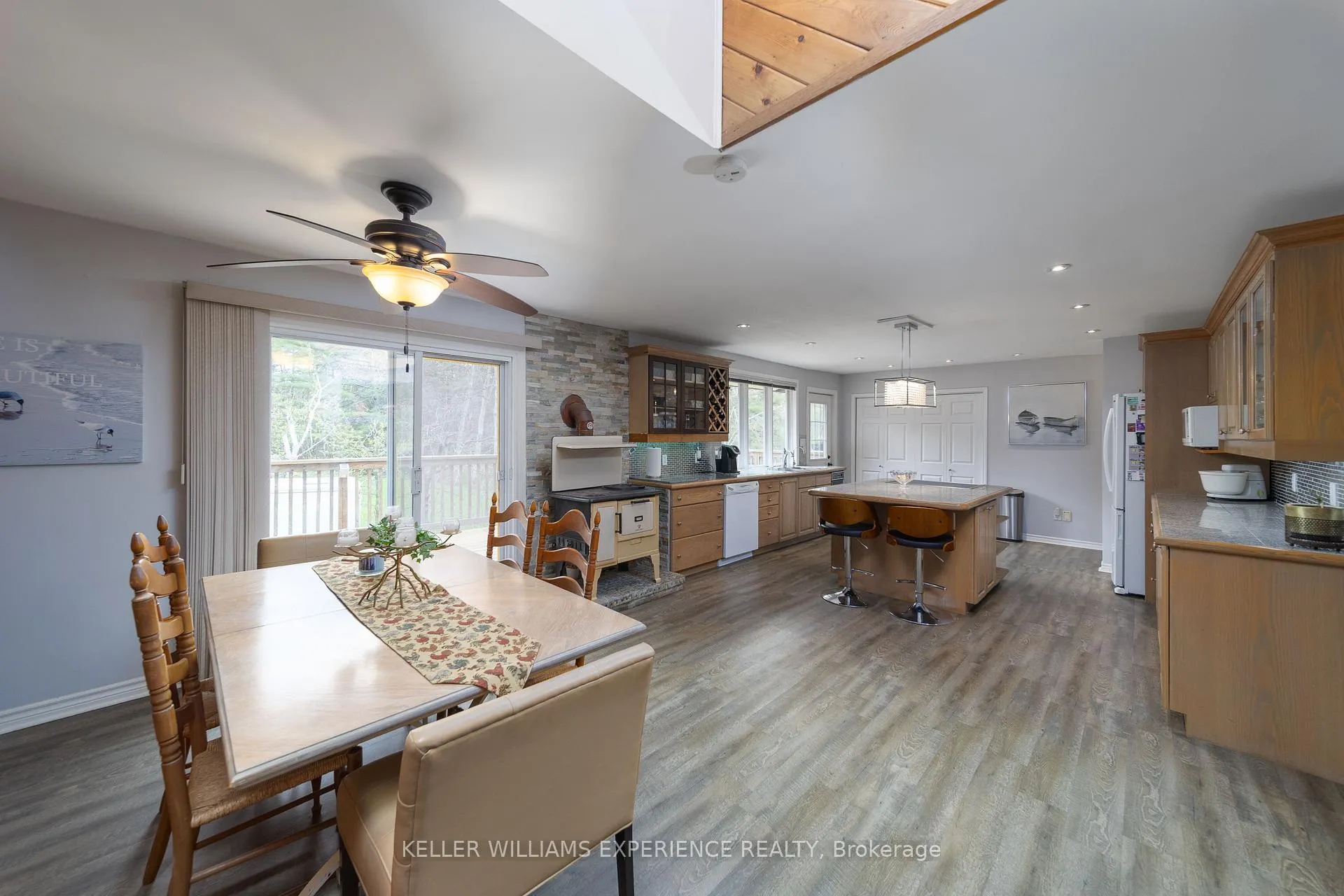 Photo 6 of 1936 Peninsula Point Road, Severn, Rural Severn — HOMEH