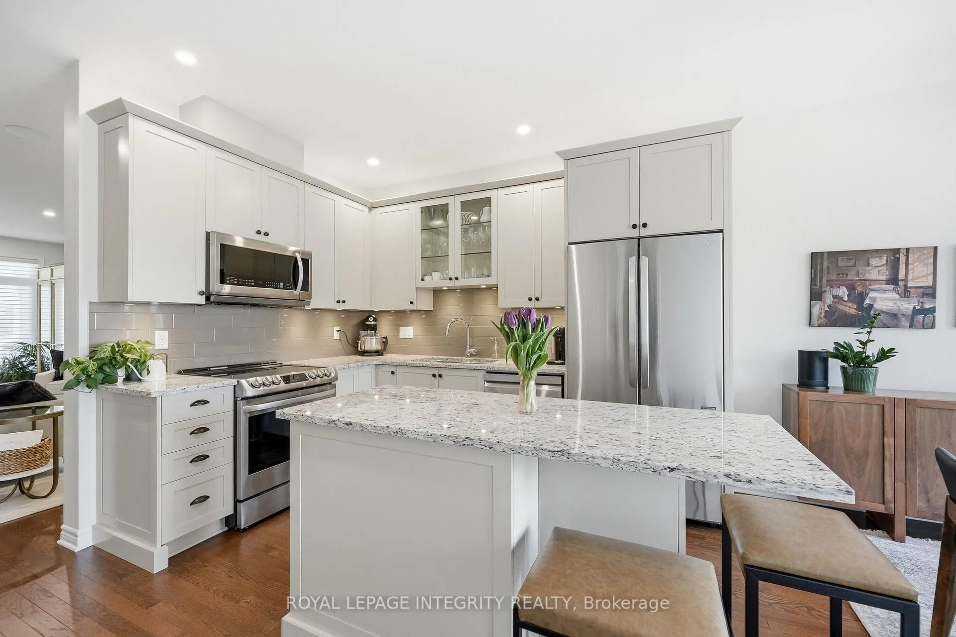 Photo 12 of 834 Tewin Circle, Ottawa, Camelot — HOMEH