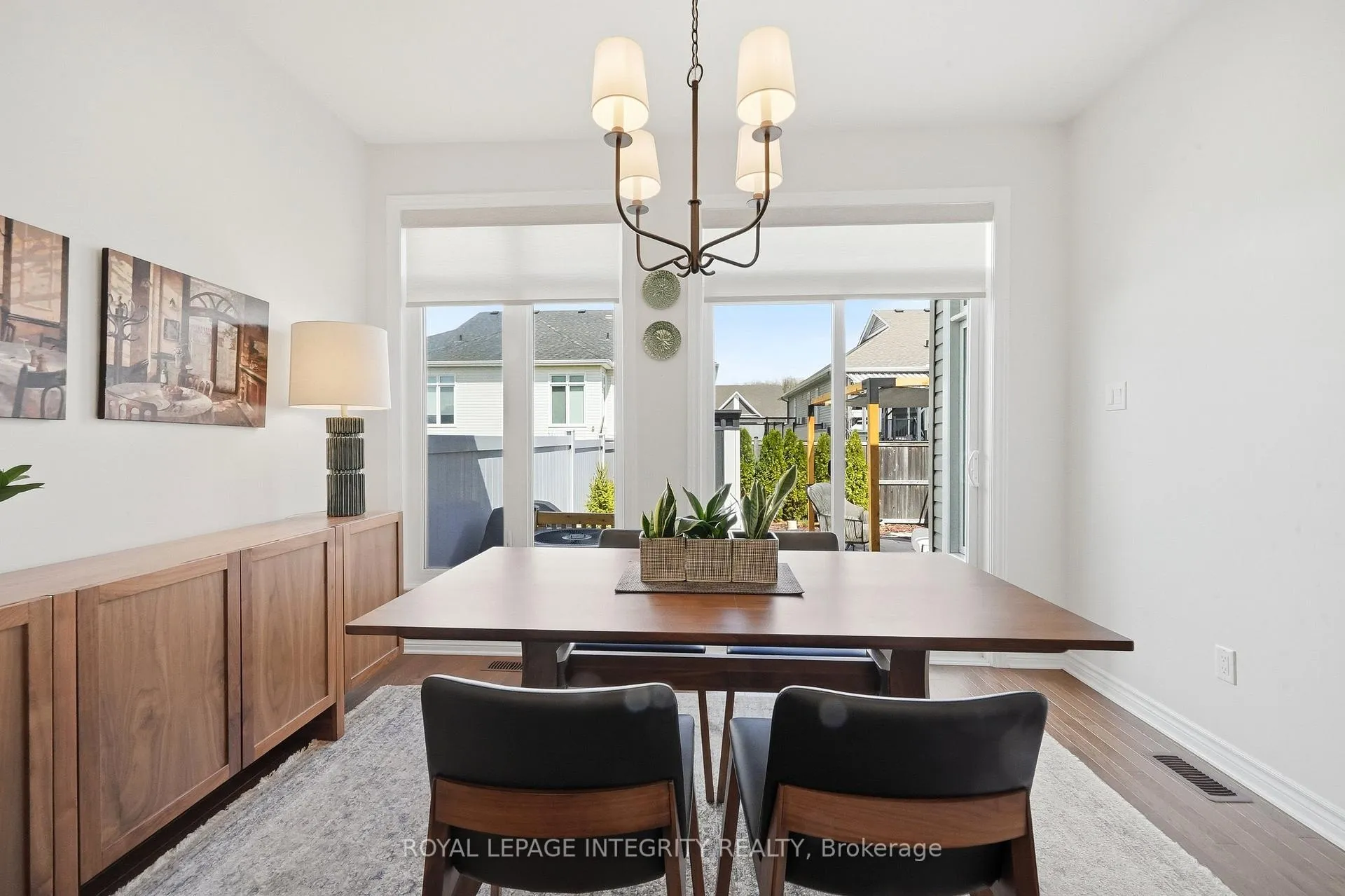 Photo 16 of 834 Tewin Circle, Ottawa, Camelot — HOMEH