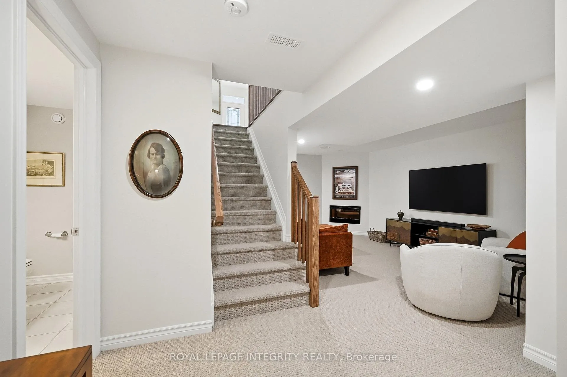 Photo 23 of 834 Tewin Circle, Ottawa, Camelot — HOMEH