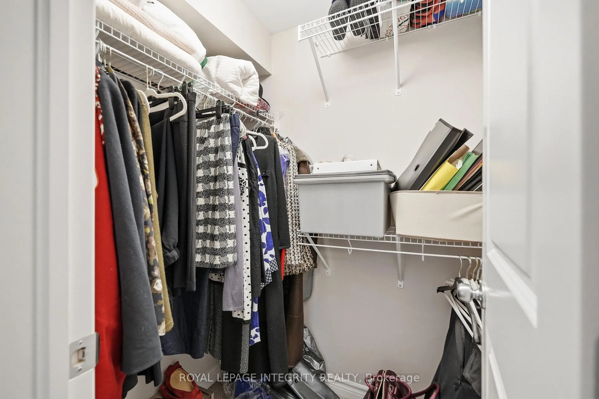 Photo 31 of 834 Tewin Circle, Ottawa, Camelot — HOMEH
